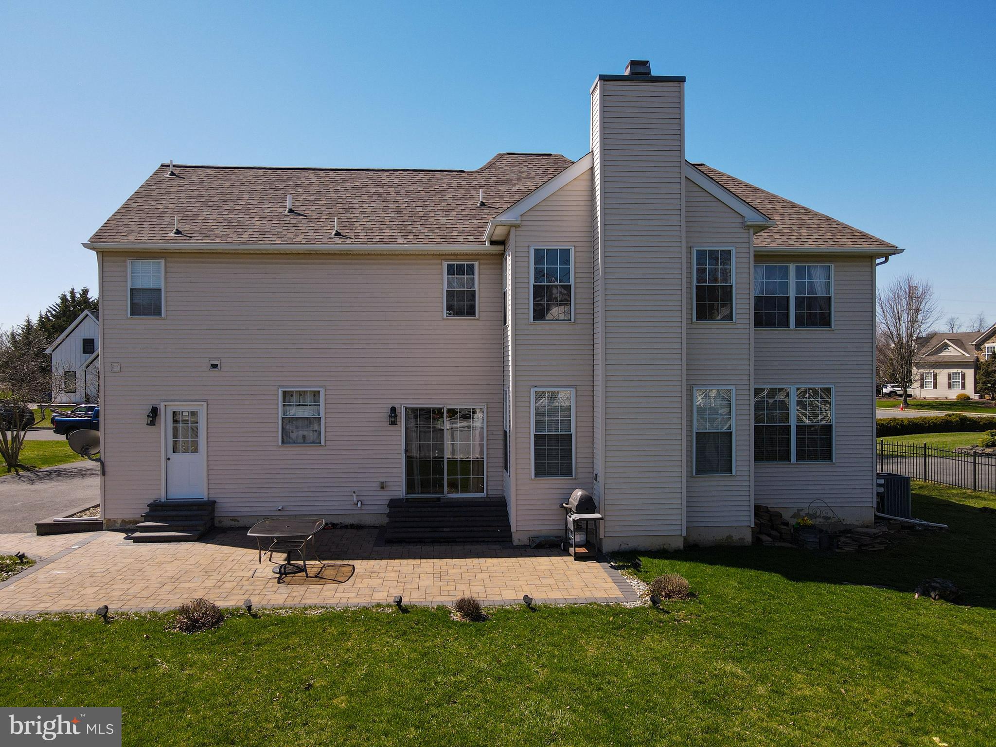 LAFAYETTE MEADOWS - Residential