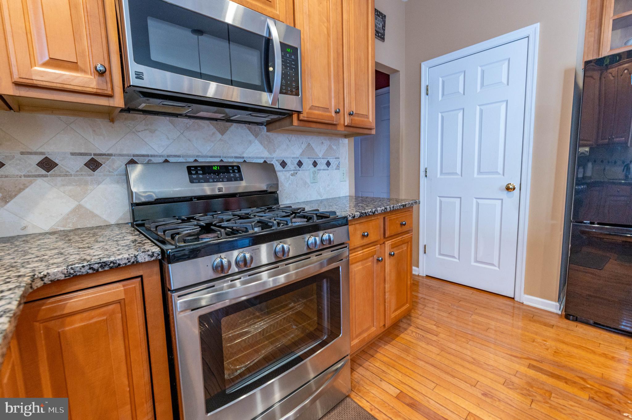 LAFAYETTE MEADOWS - Residential