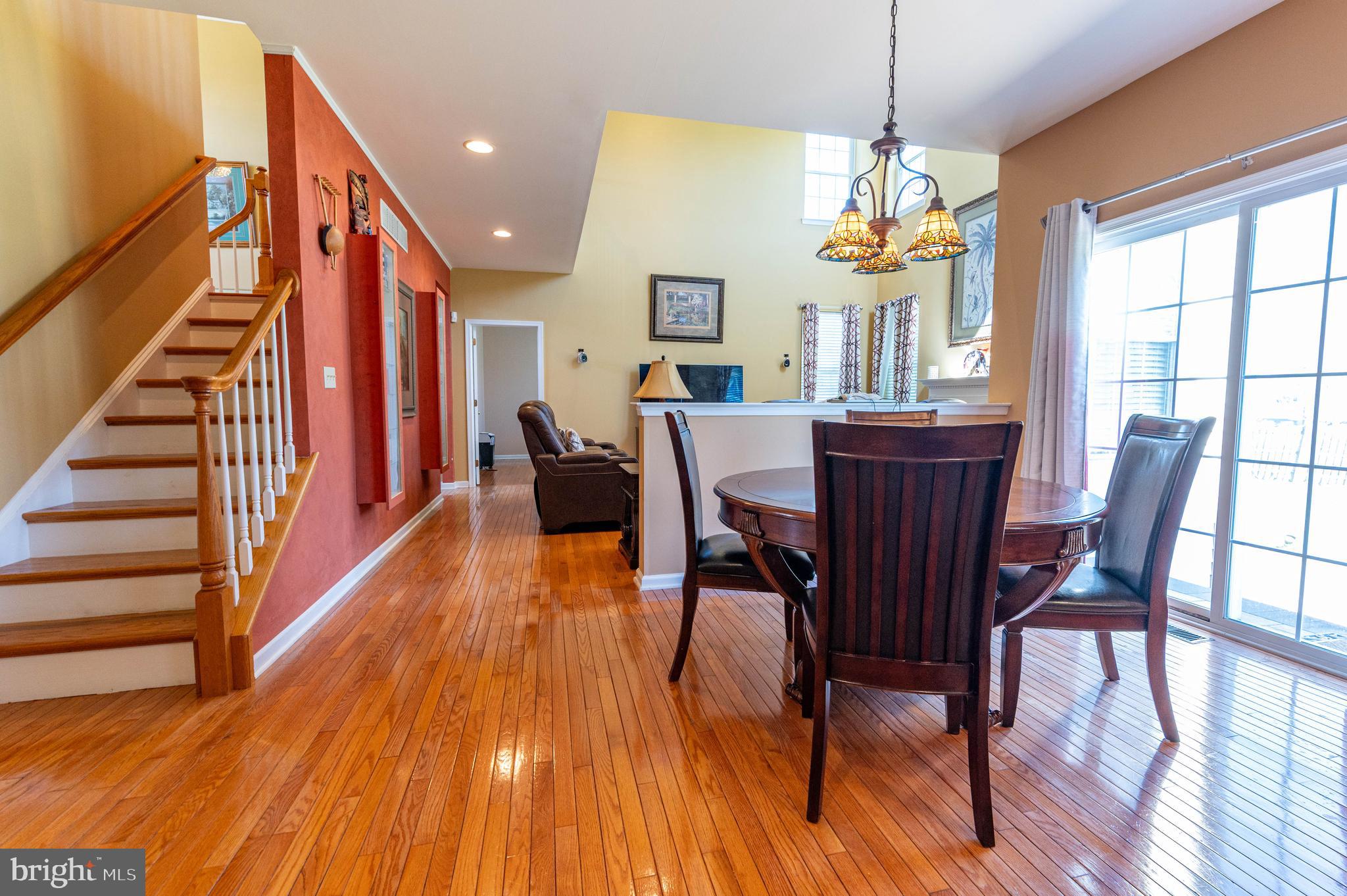 LAFAYETTE MEADOWS - Residential