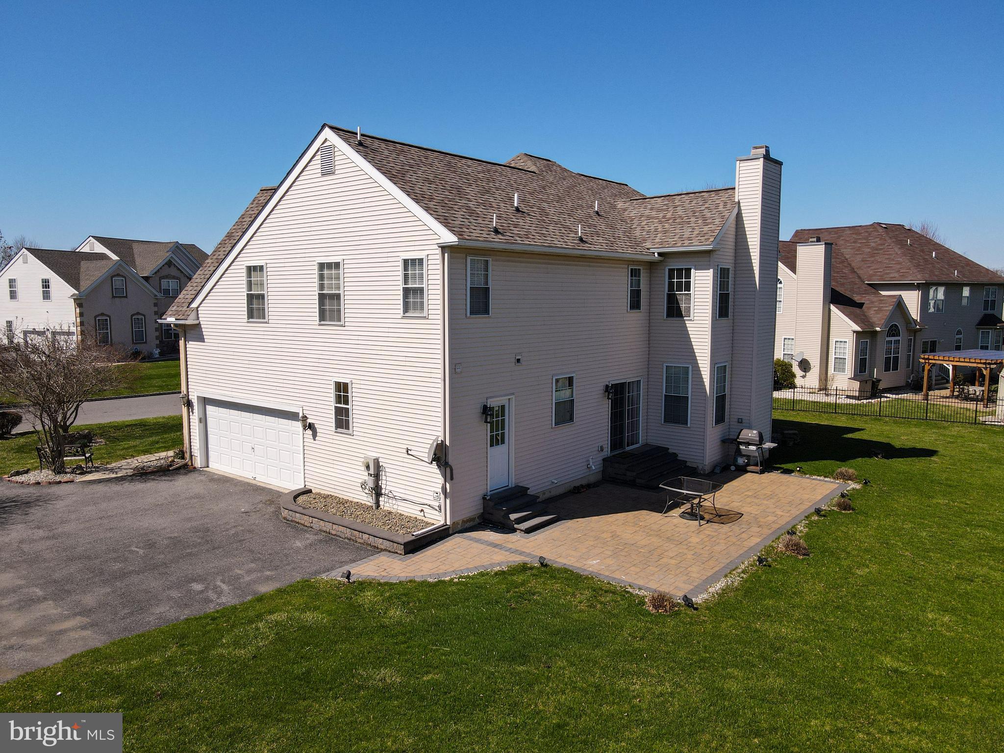 LAFAYETTE MEADOWS - Residential