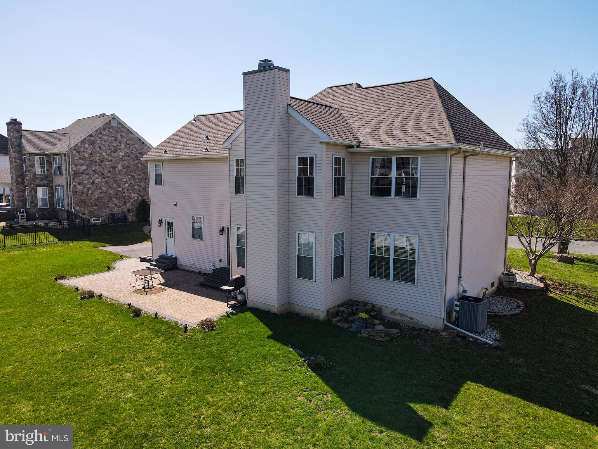 LAFAYETTE MEADOWS - Residential