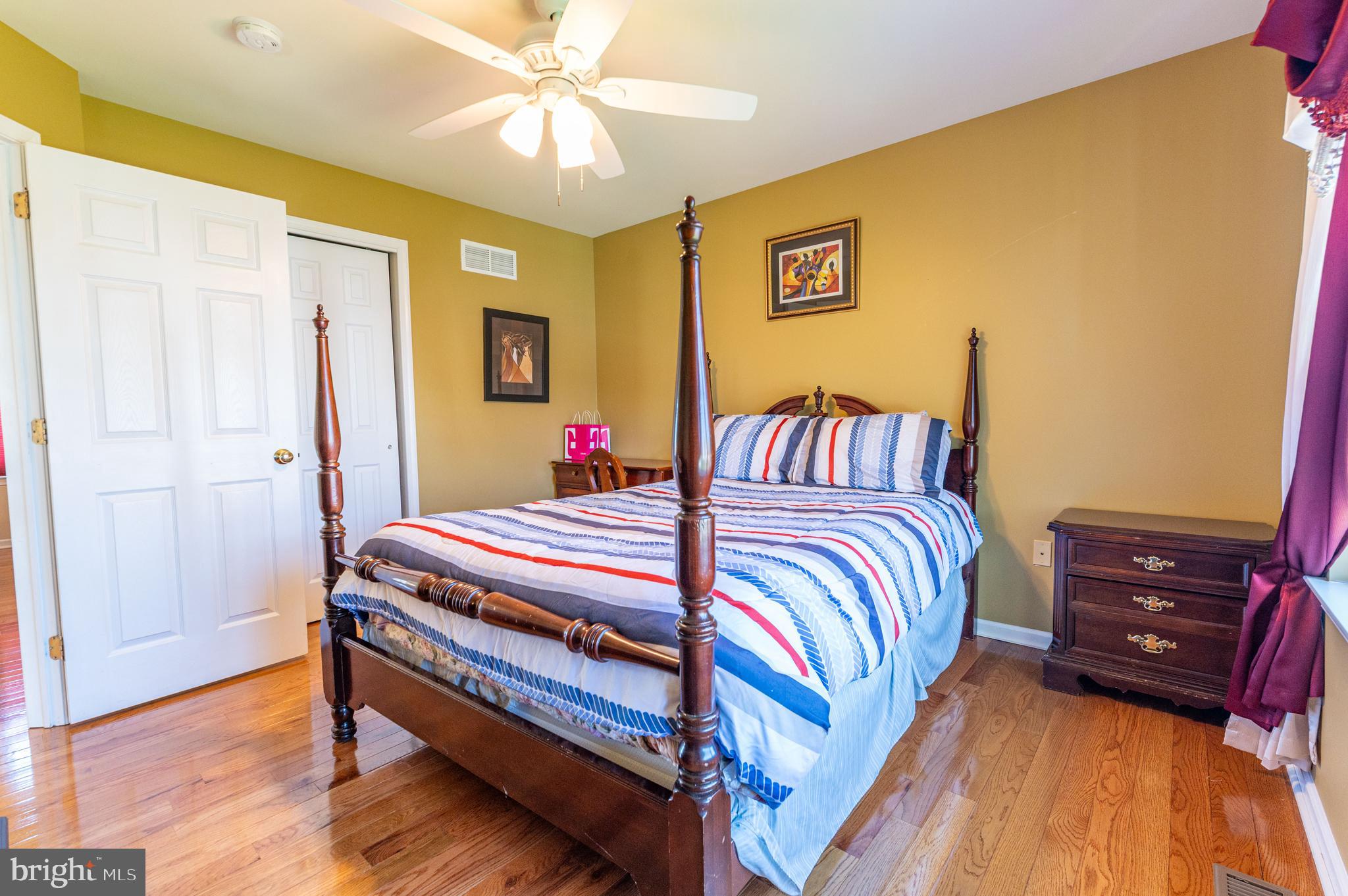 LAFAYETTE MEADOWS - Residential