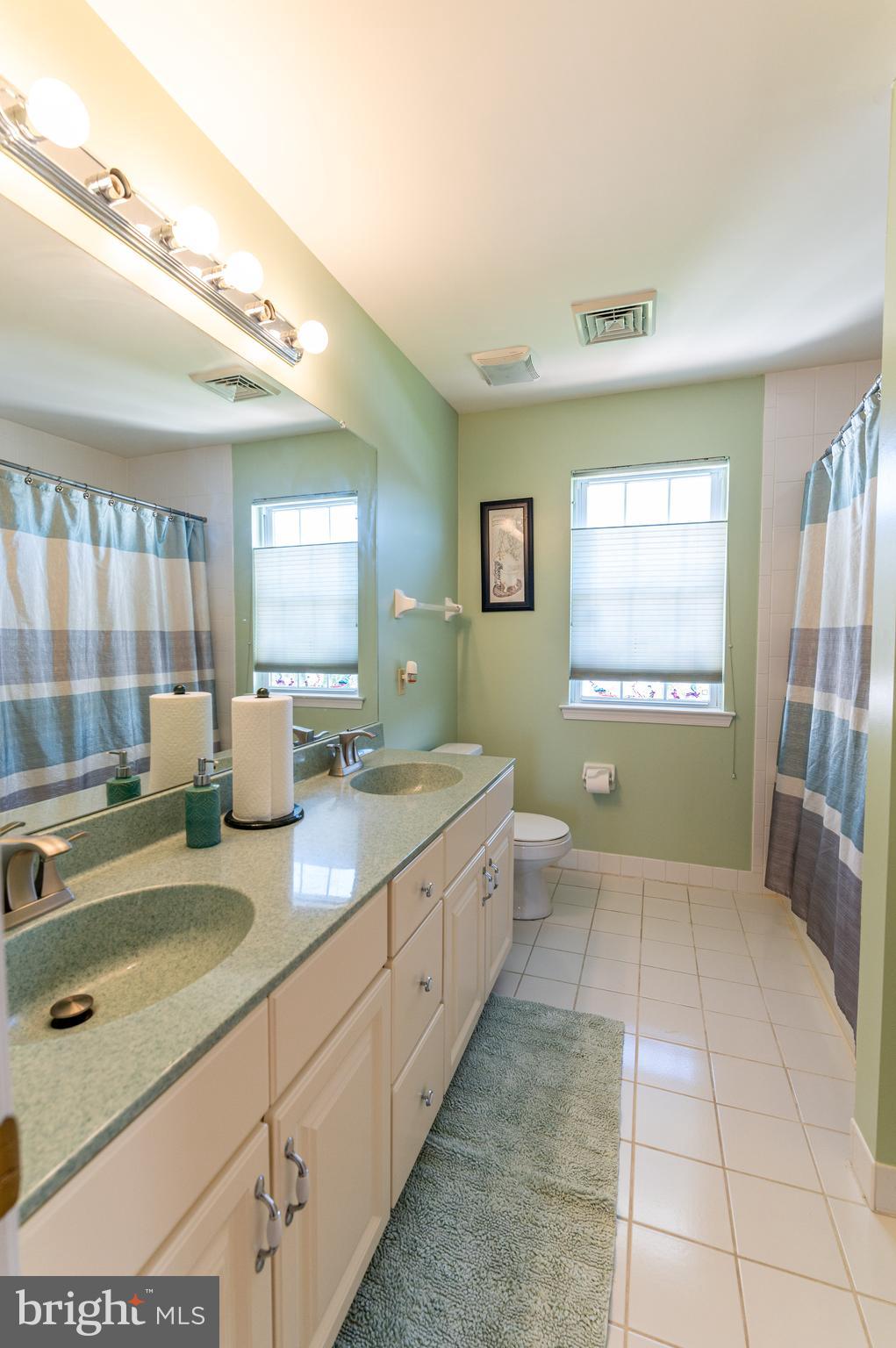 LAFAYETTE MEADOWS - Residential