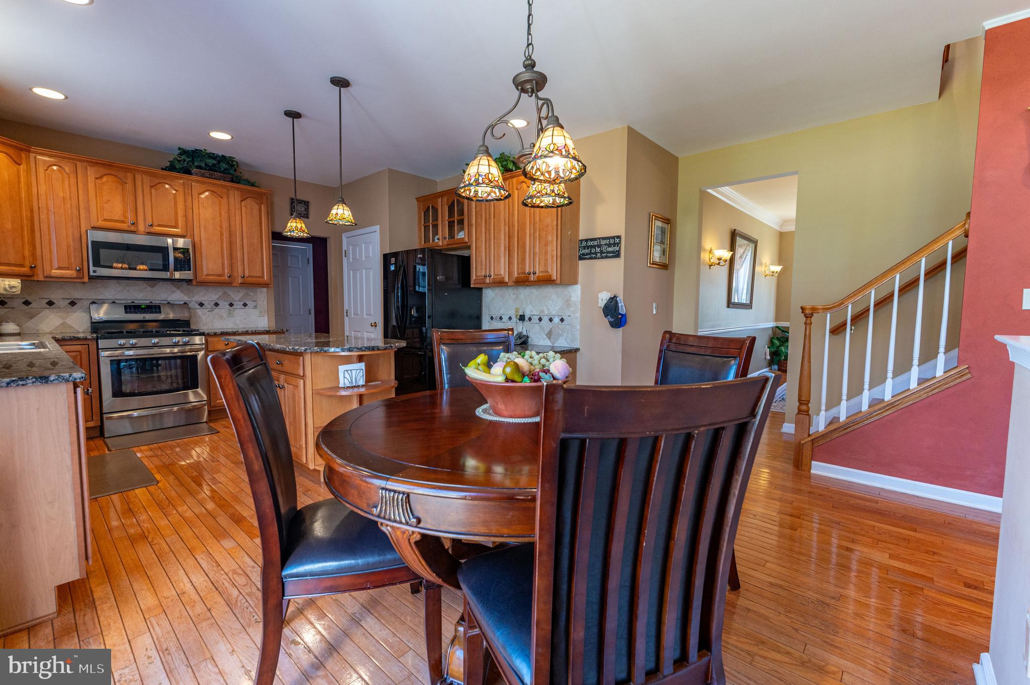 LAFAYETTE MEADOWS - Residential