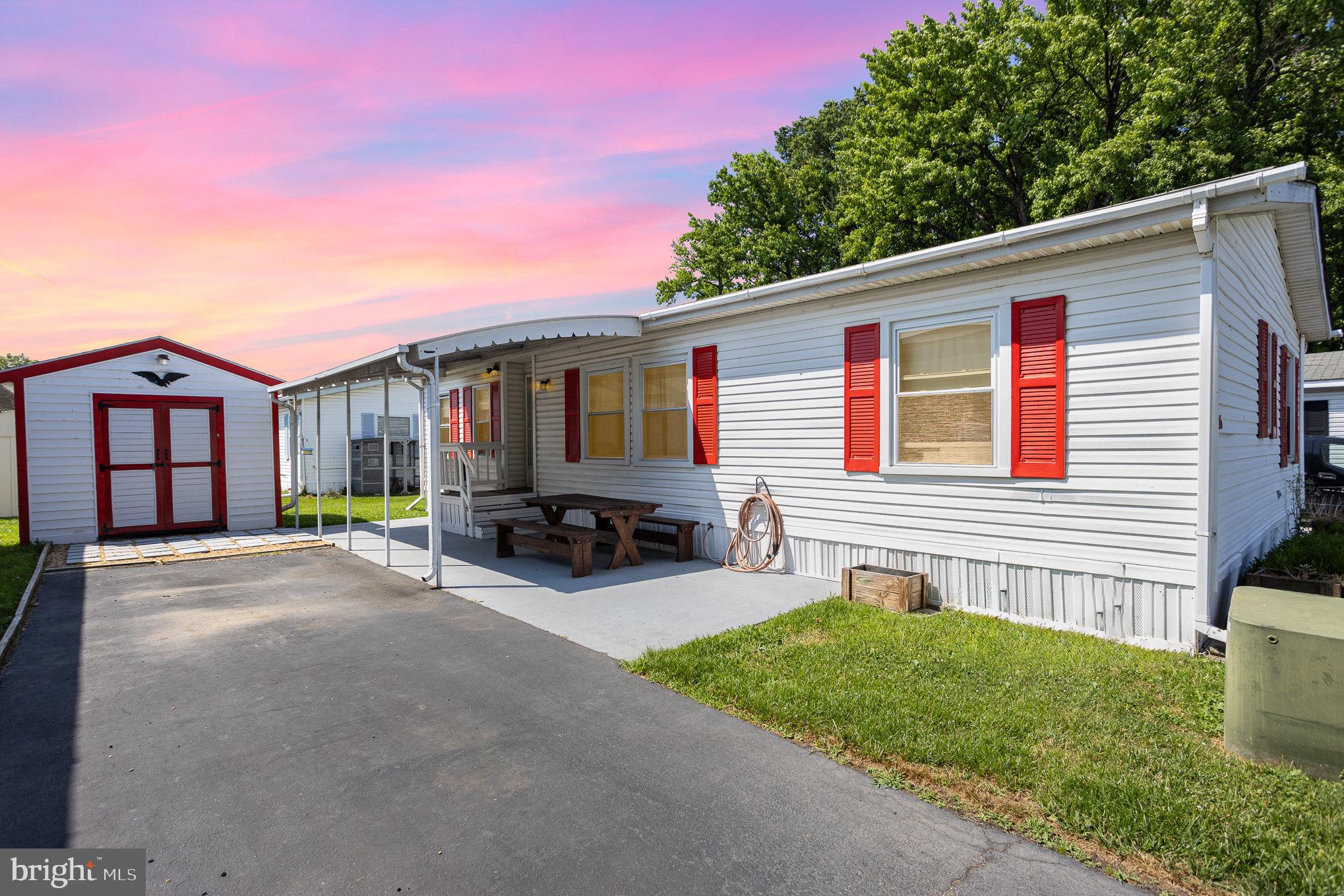 BRIARWOOD ESTATES - Residential