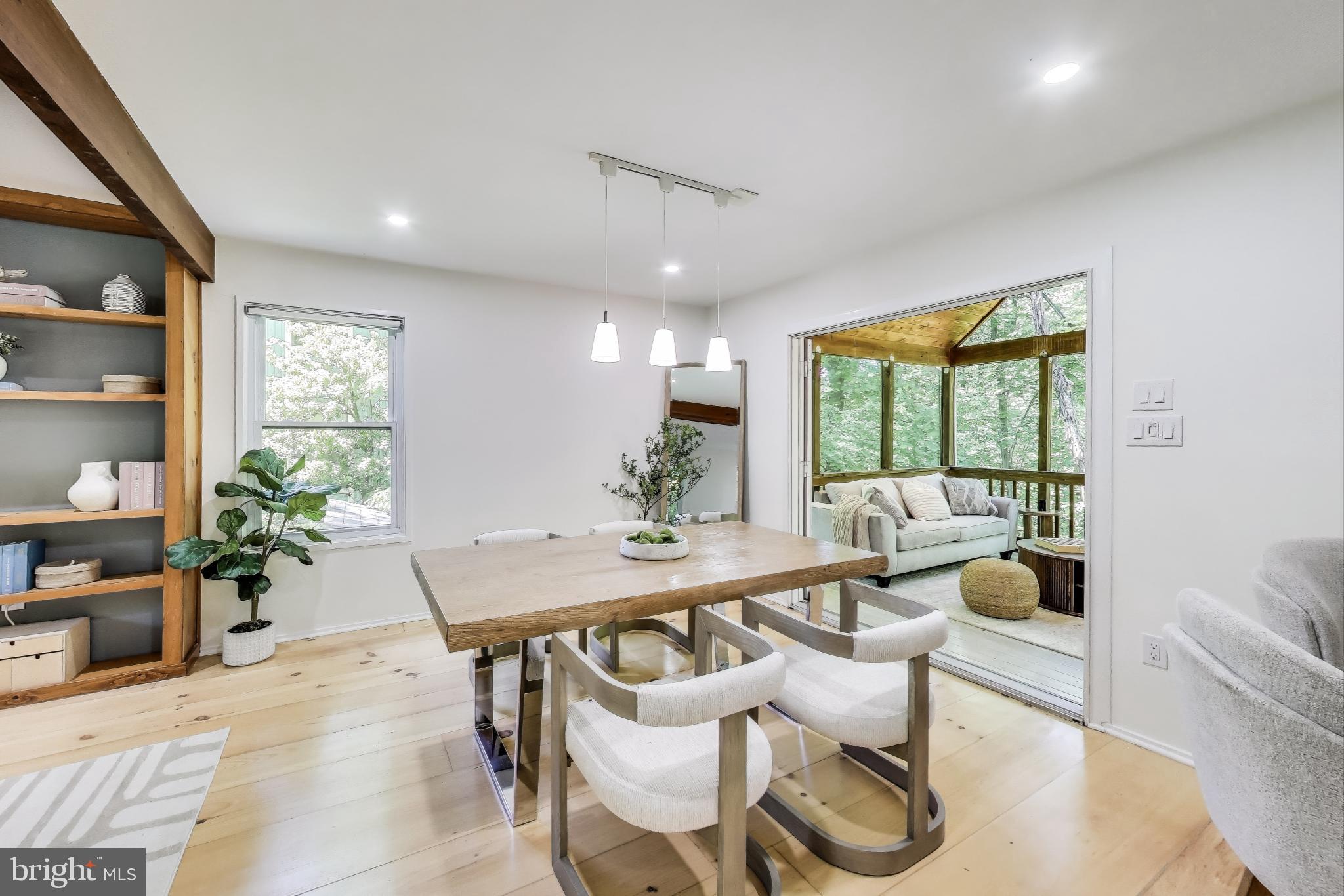 10112 STONEYBROOK DRIVE