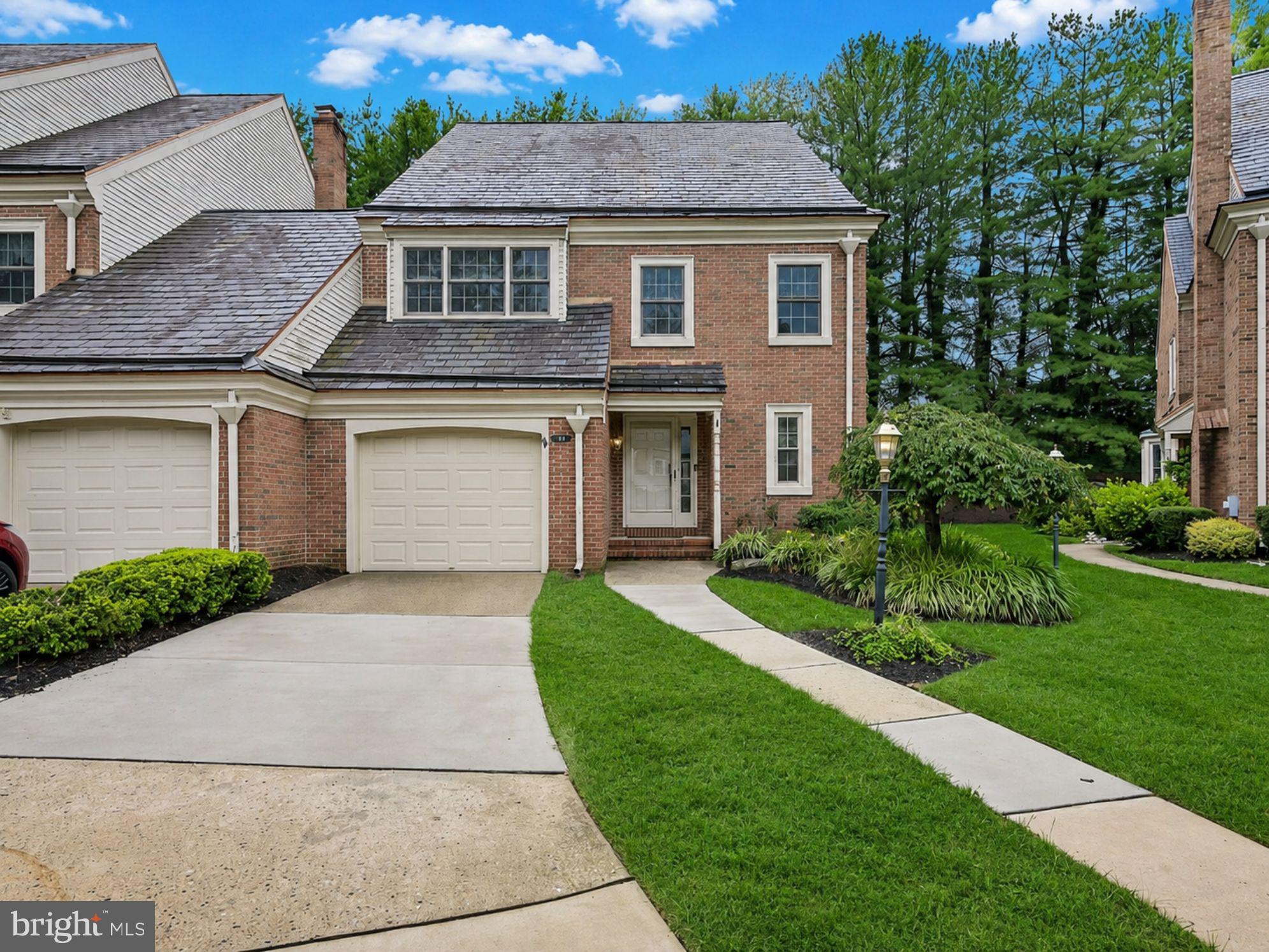 142 FOXWOOD DRIVE