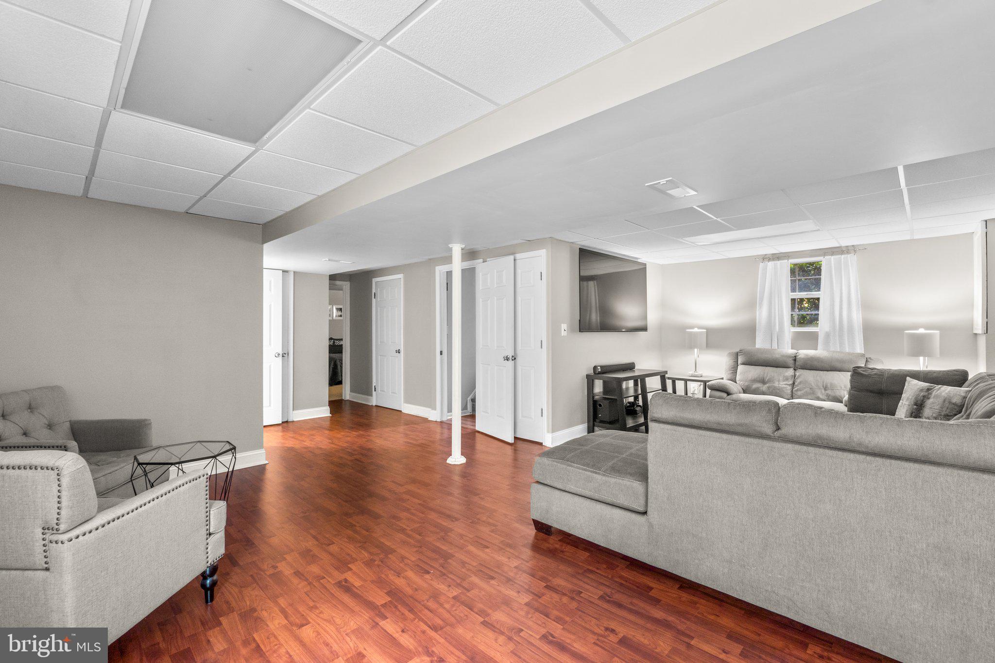 WINFIELD HEIGHTS - Residential