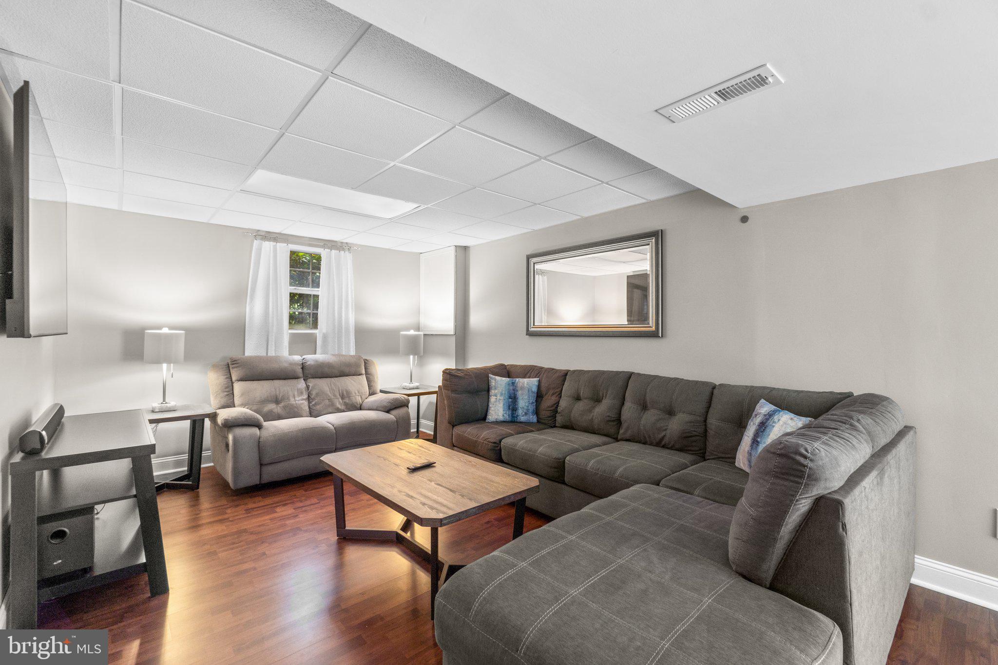 WINFIELD HEIGHTS - Residential