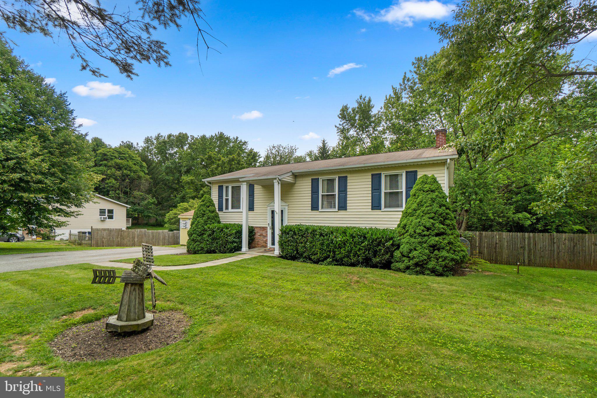 WINFIELD HEIGHTS - Residential