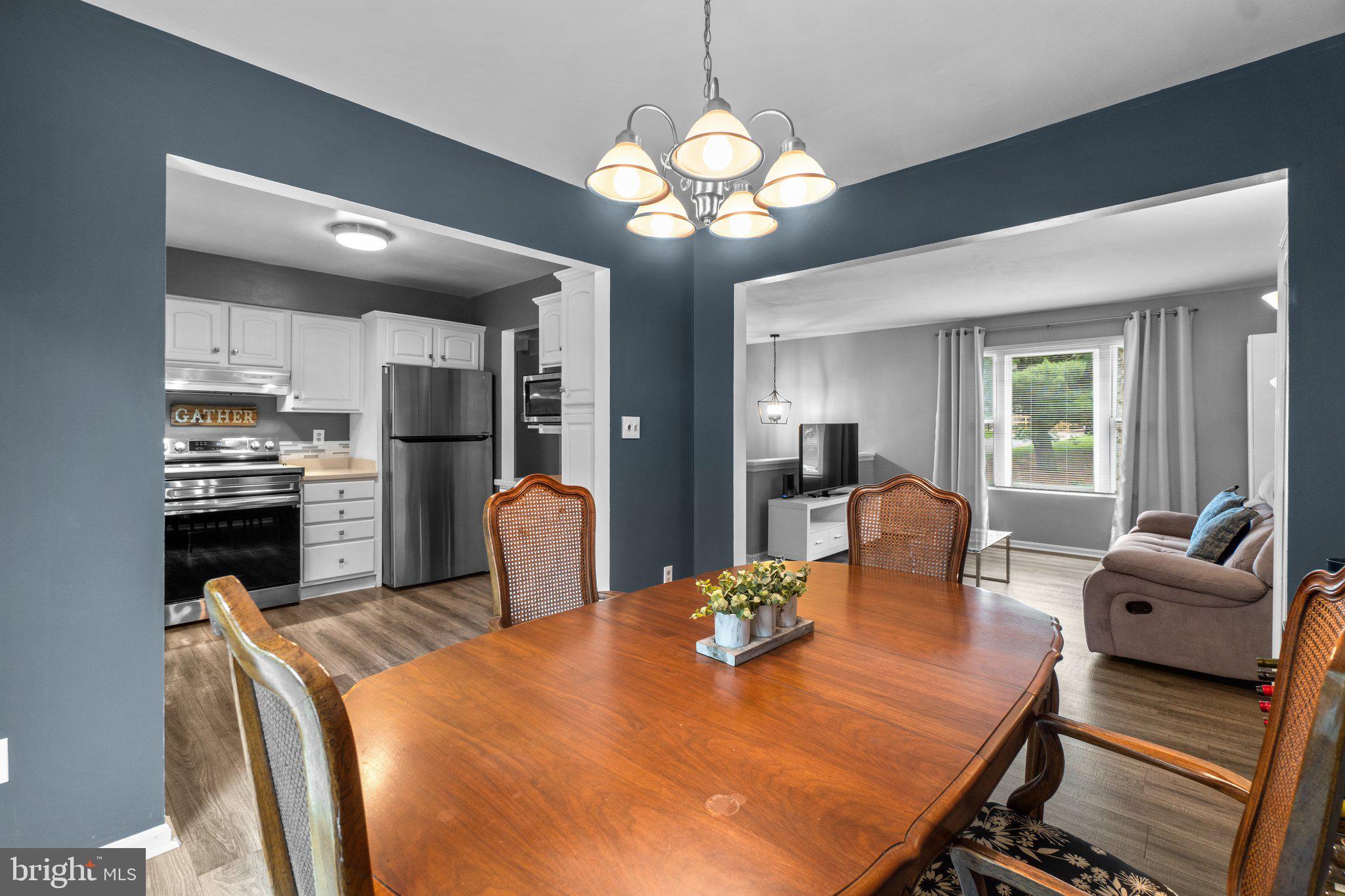 WINFIELD HEIGHTS - Residential