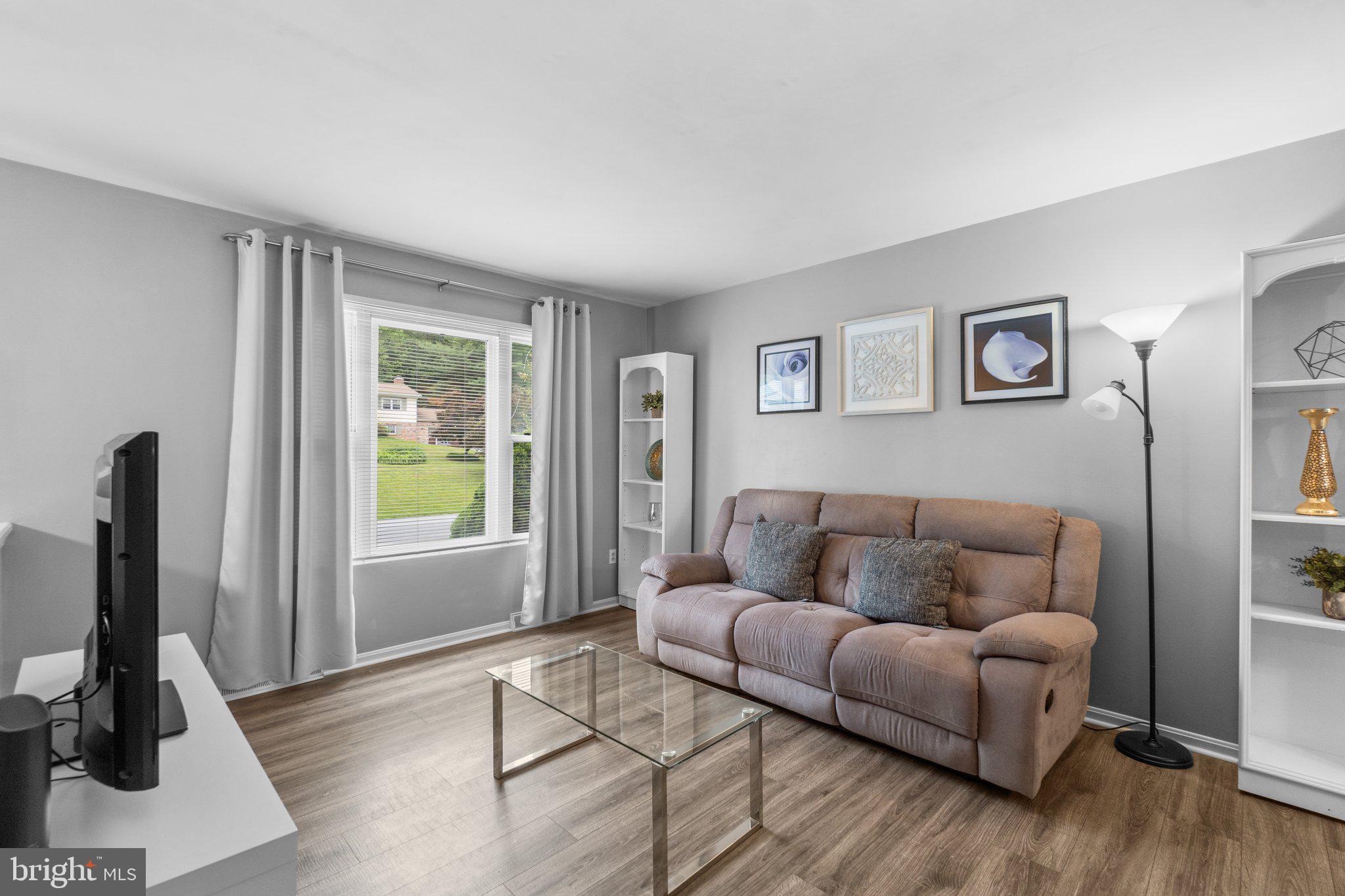 WINFIELD HEIGHTS - Residential