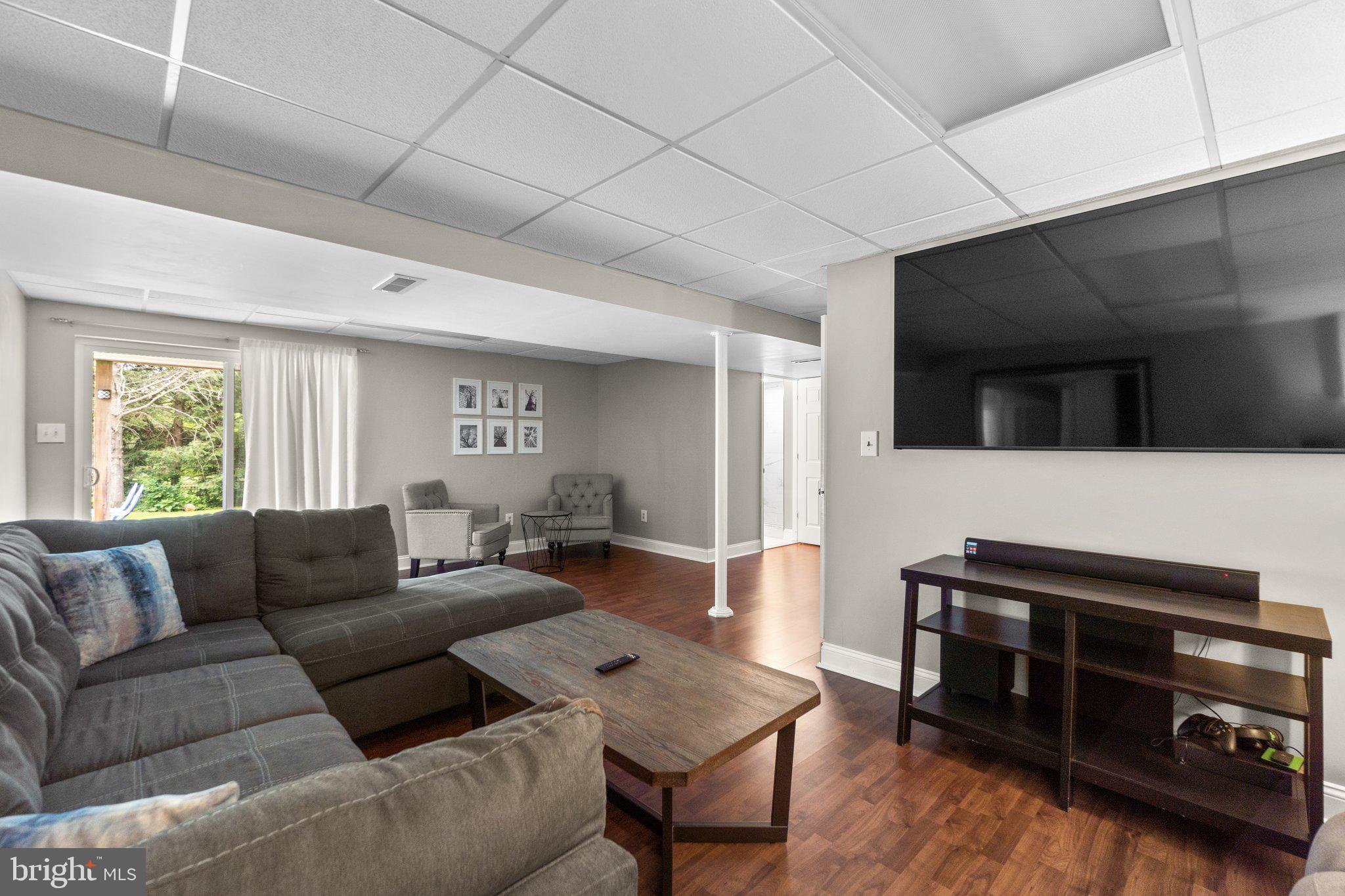 WINFIELD HEIGHTS - Residential