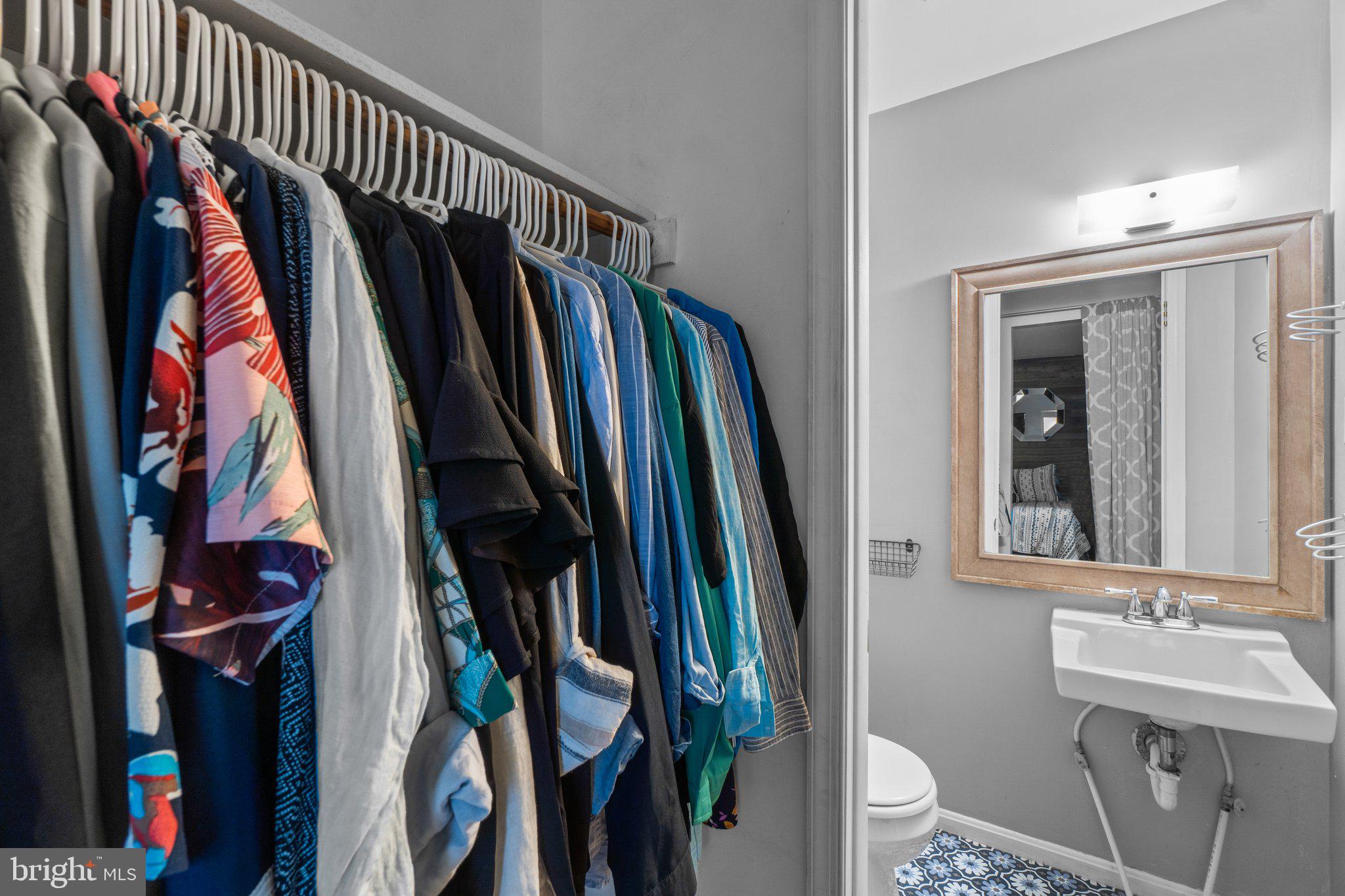 WINFIELD HEIGHTS - Residential