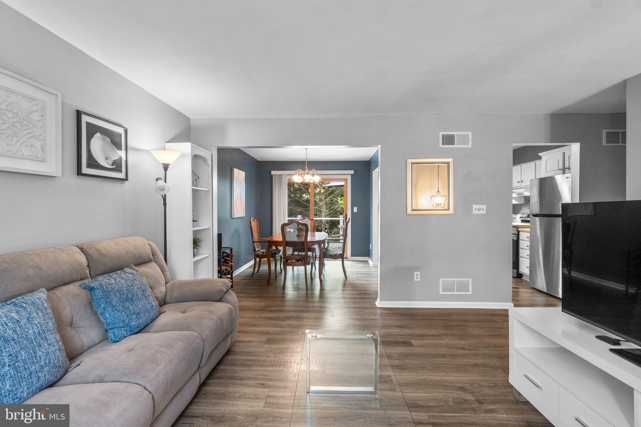 WINFIELD HEIGHTS - Residential