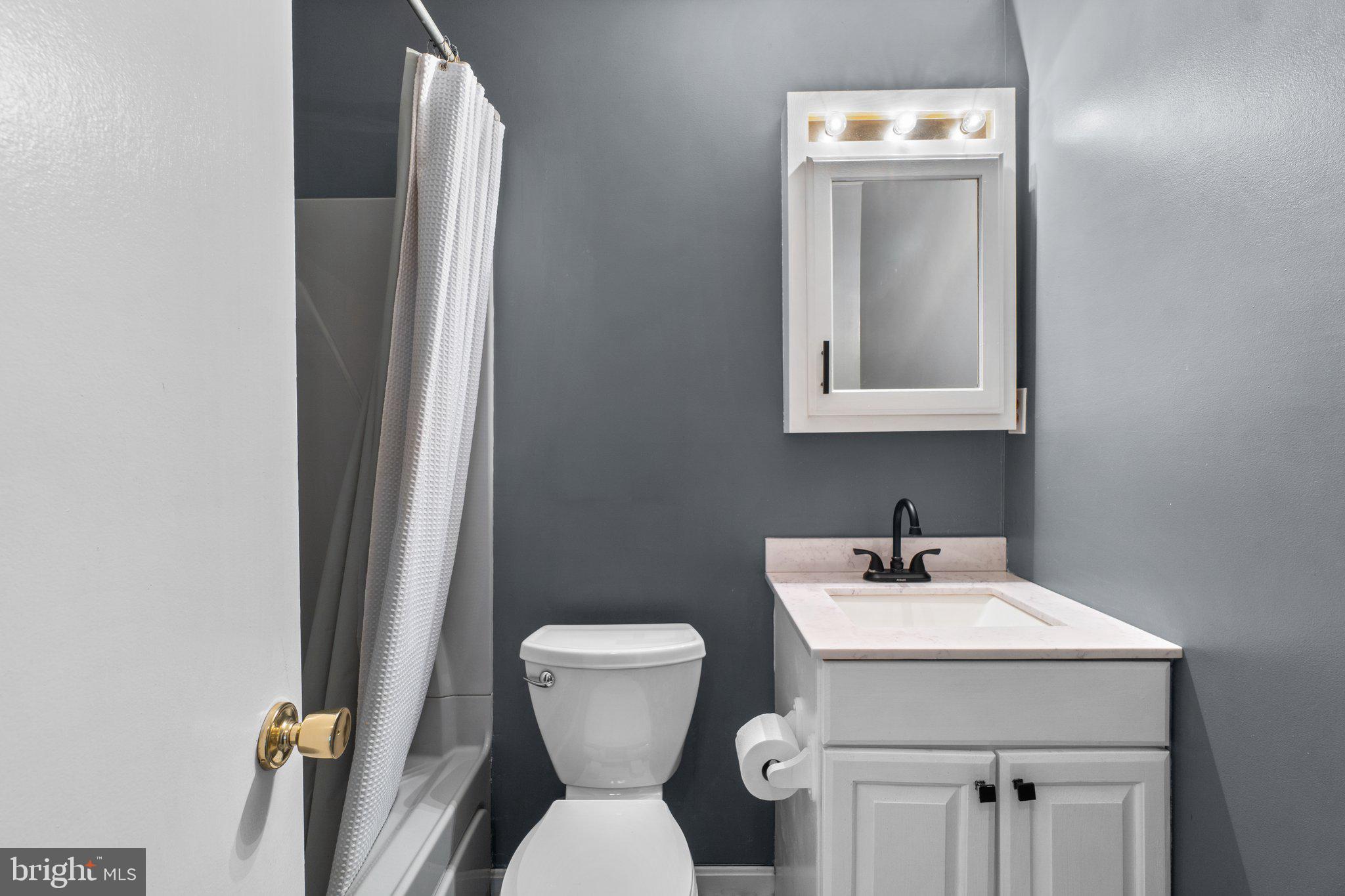 WINFIELD HEIGHTS - Residential