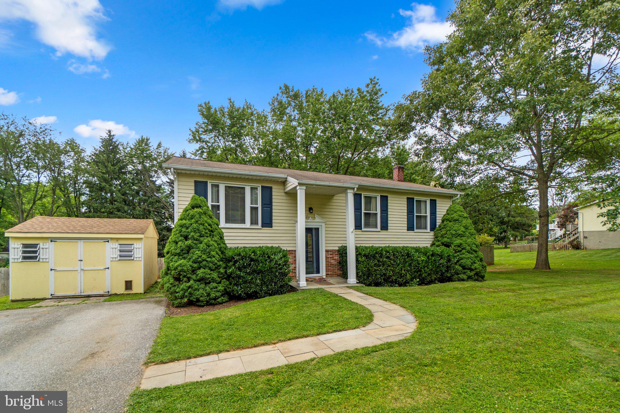 WINFIELD HEIGHTS - Residential