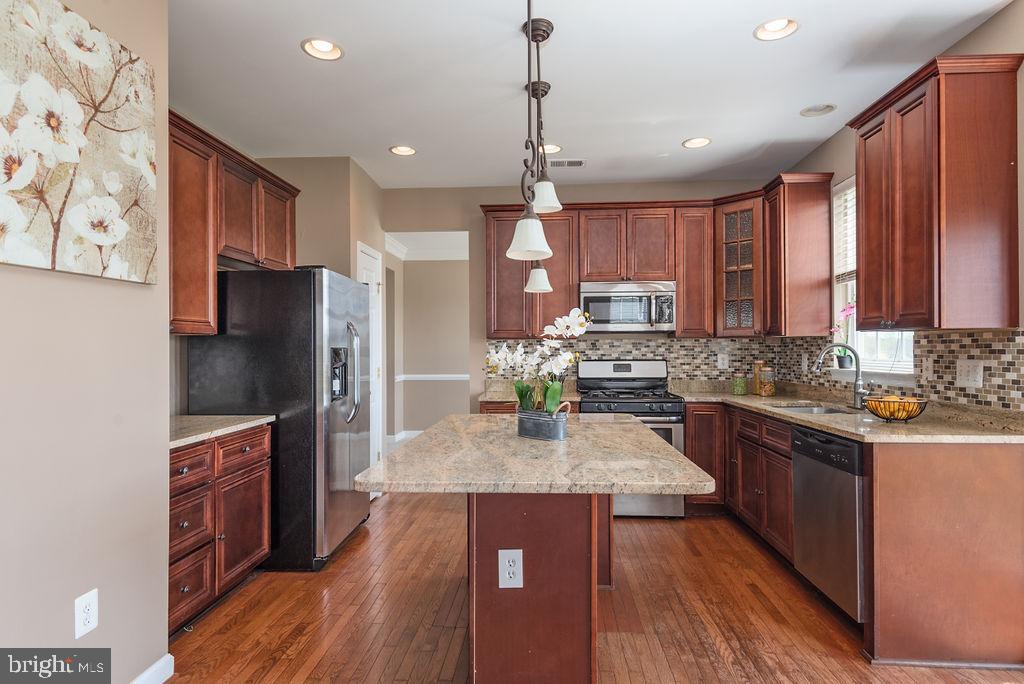 LEE'S PARKE - Residential