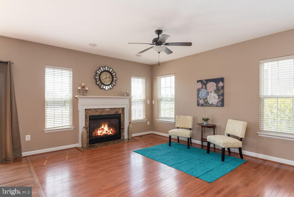 LEE'S PARKE - Residential