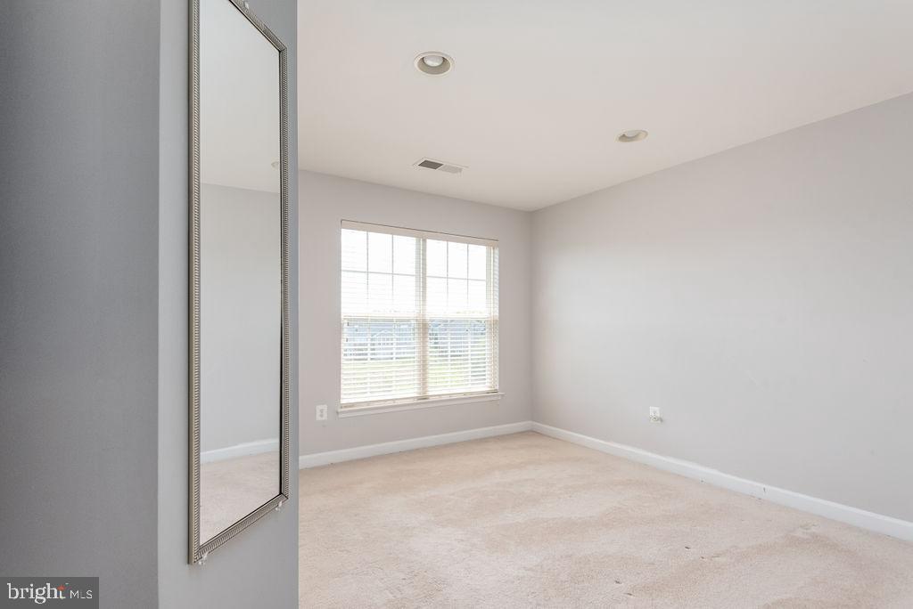 LEE'S PARKE - Residential