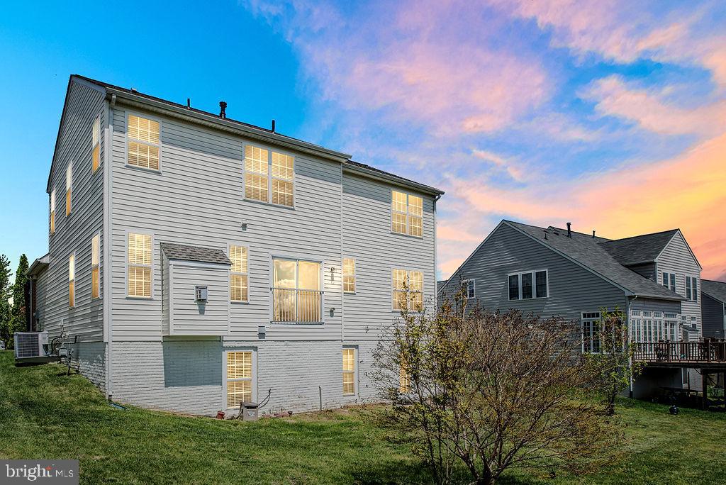 LEE'S PARKE - Residential