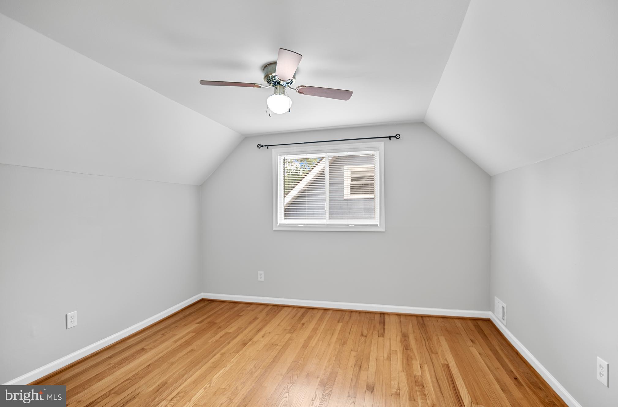 DALECREST - Residential Lease