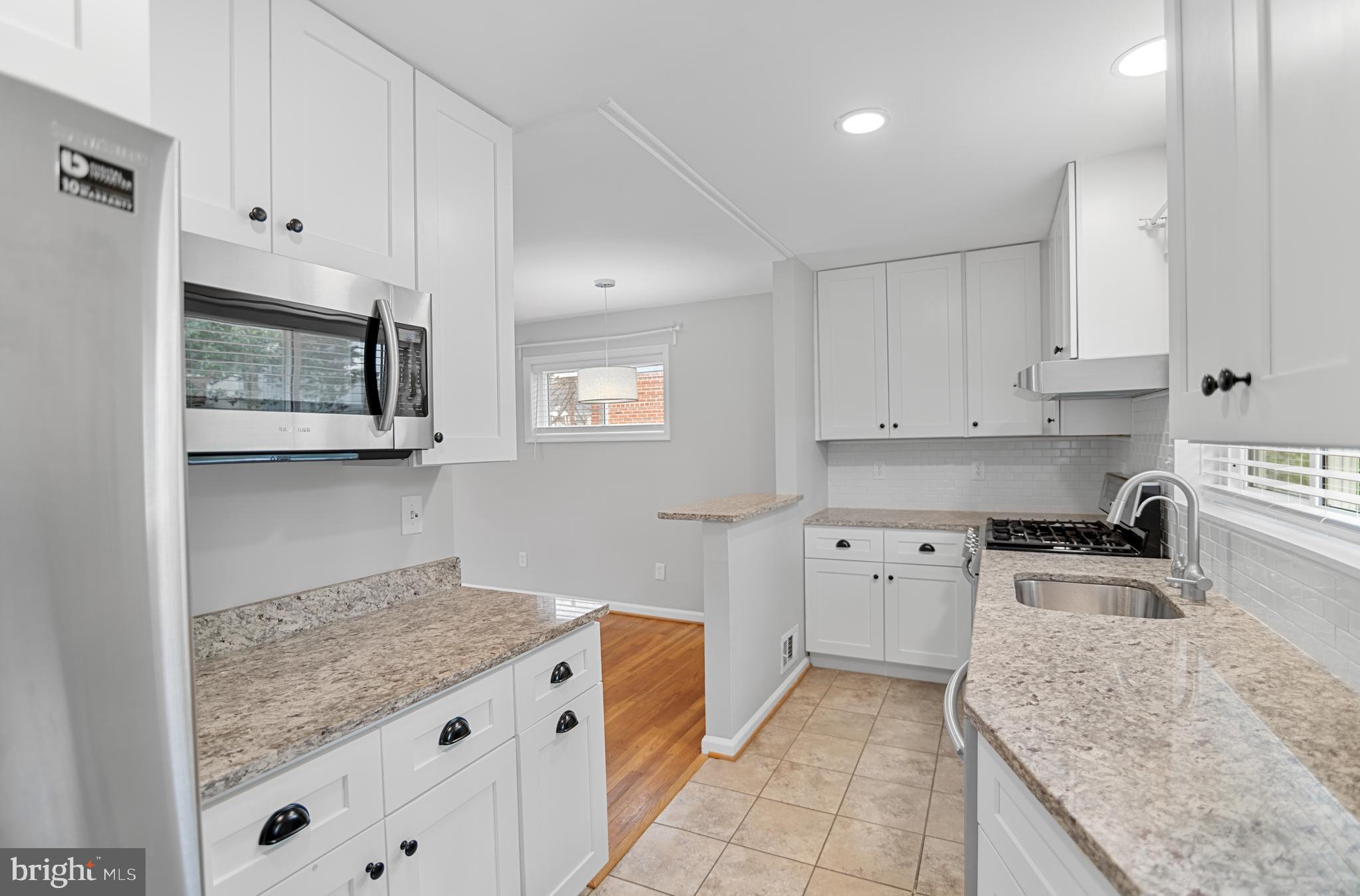 DALECREST - Residential Lease