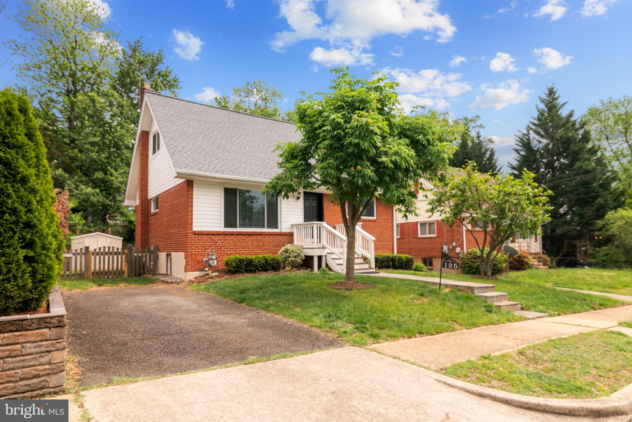 DALECREST - Residential Lease