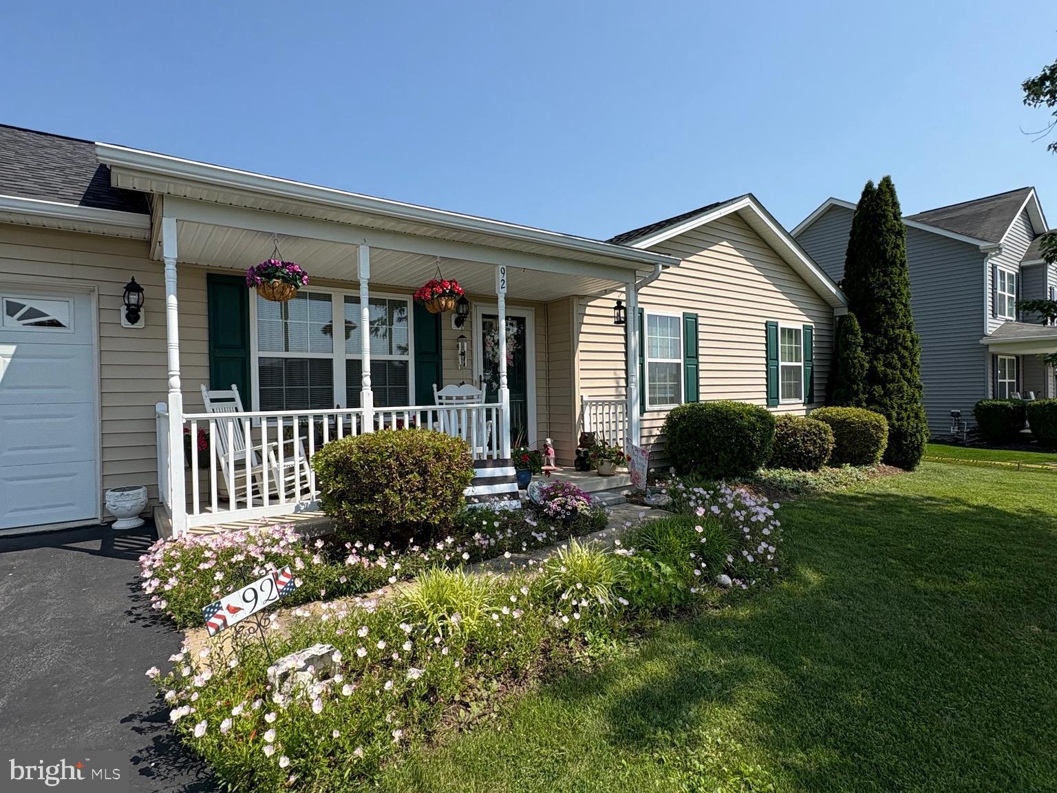 92 BEAUMONT AVENUE