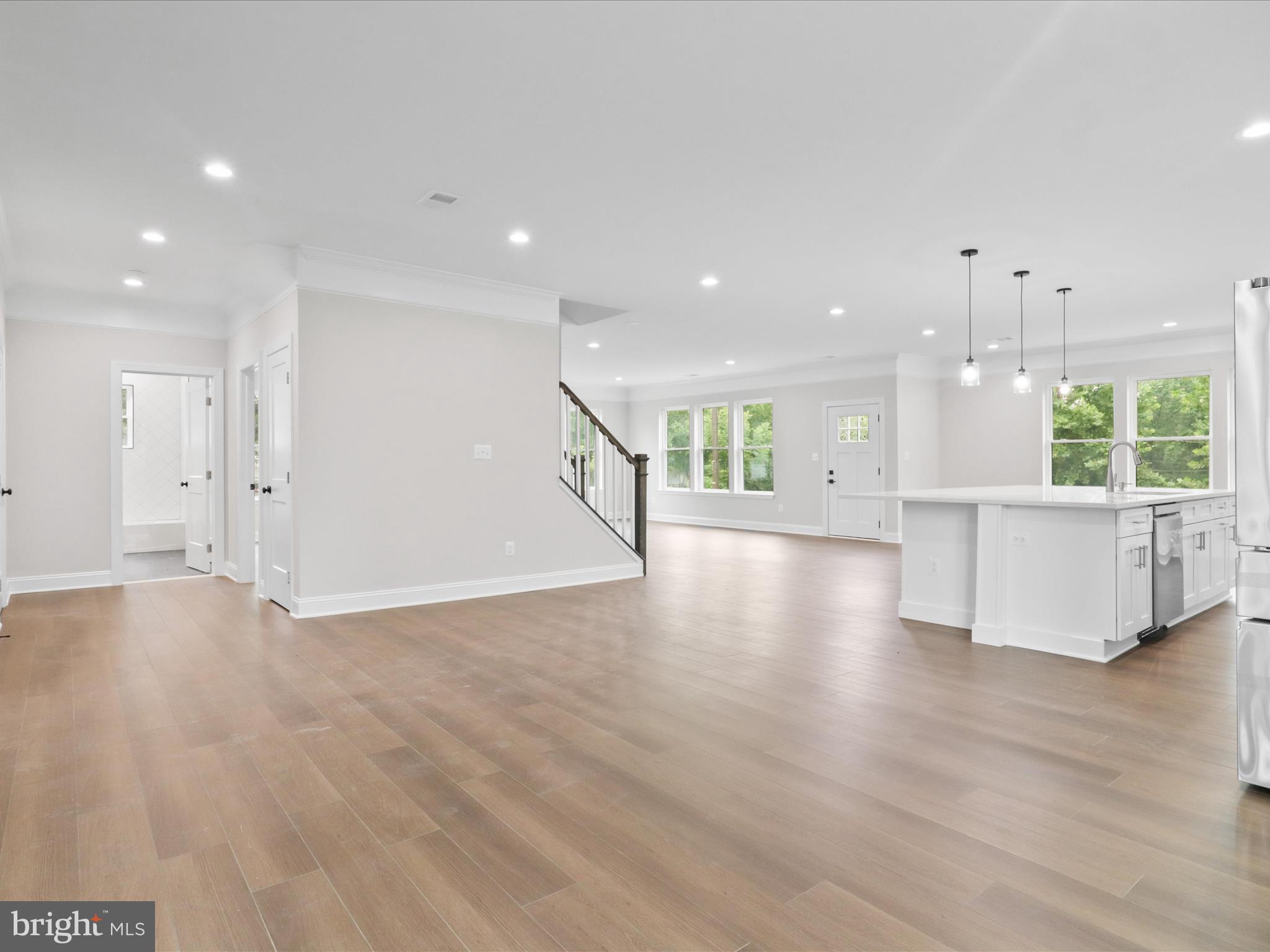 ALEXANDRA ESTATES - Residential