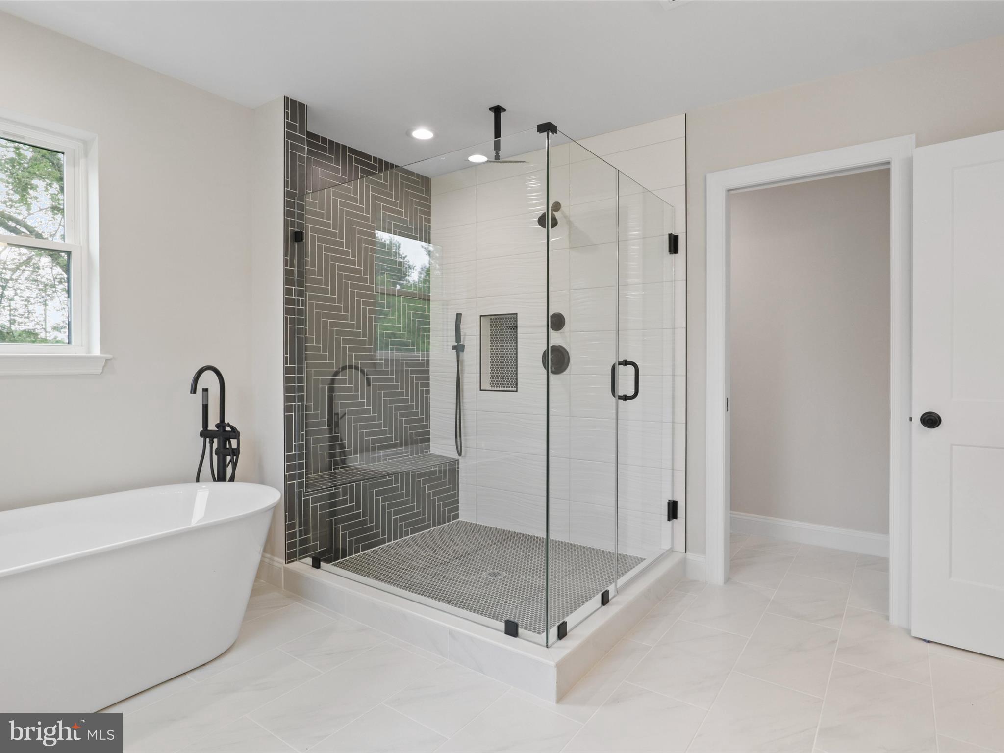 ALEXANDRA ESTATES - Residential