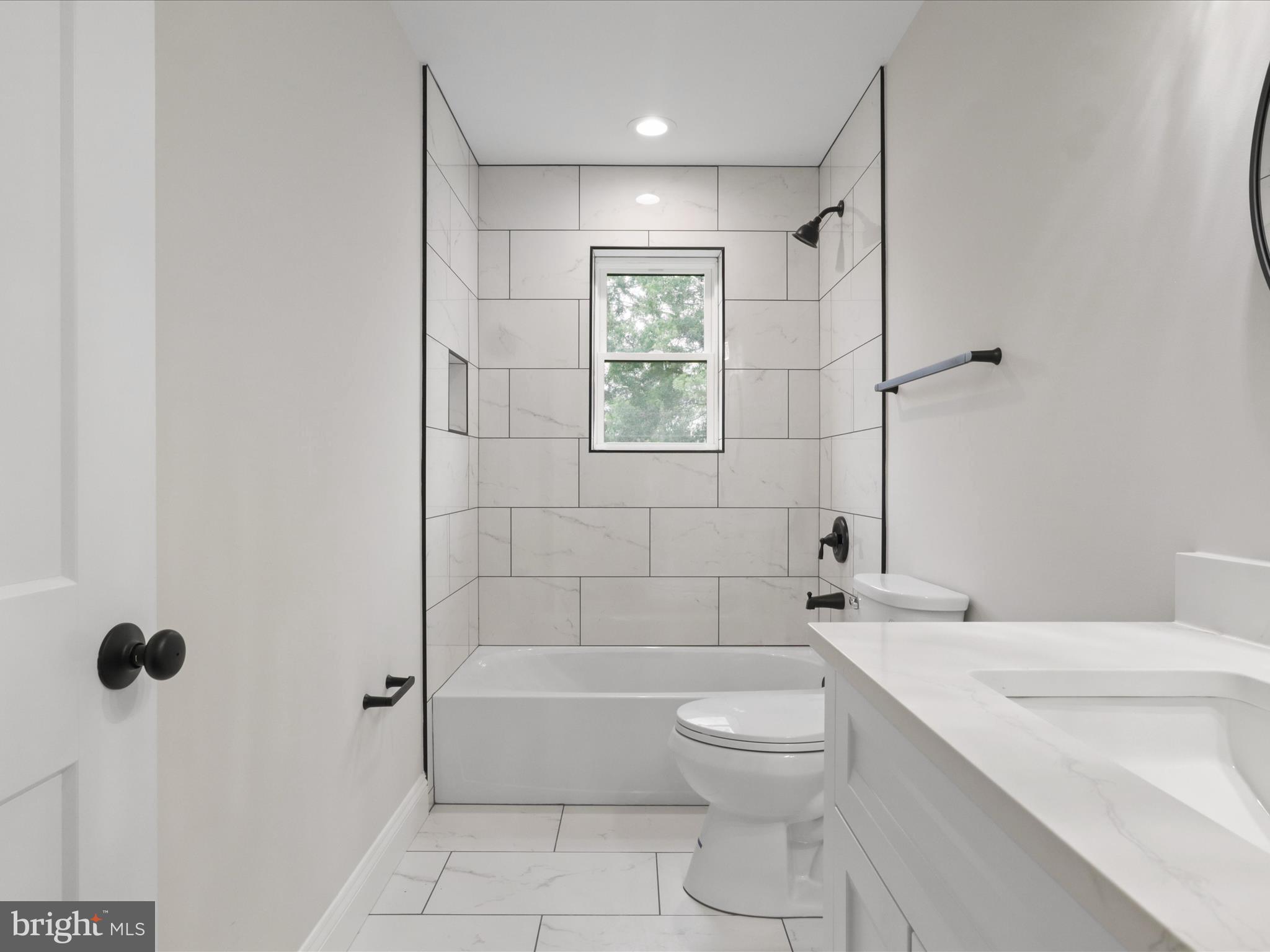 ALEXANDRA ESTATES - Residential