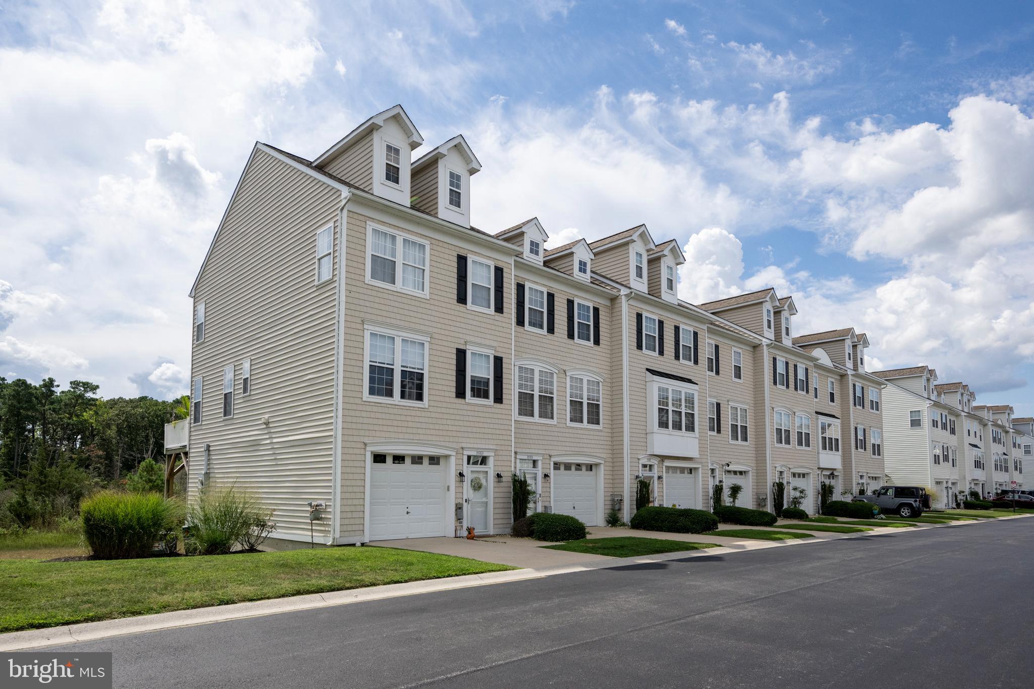 FAIRFIELD AT LONG NECK - Residential