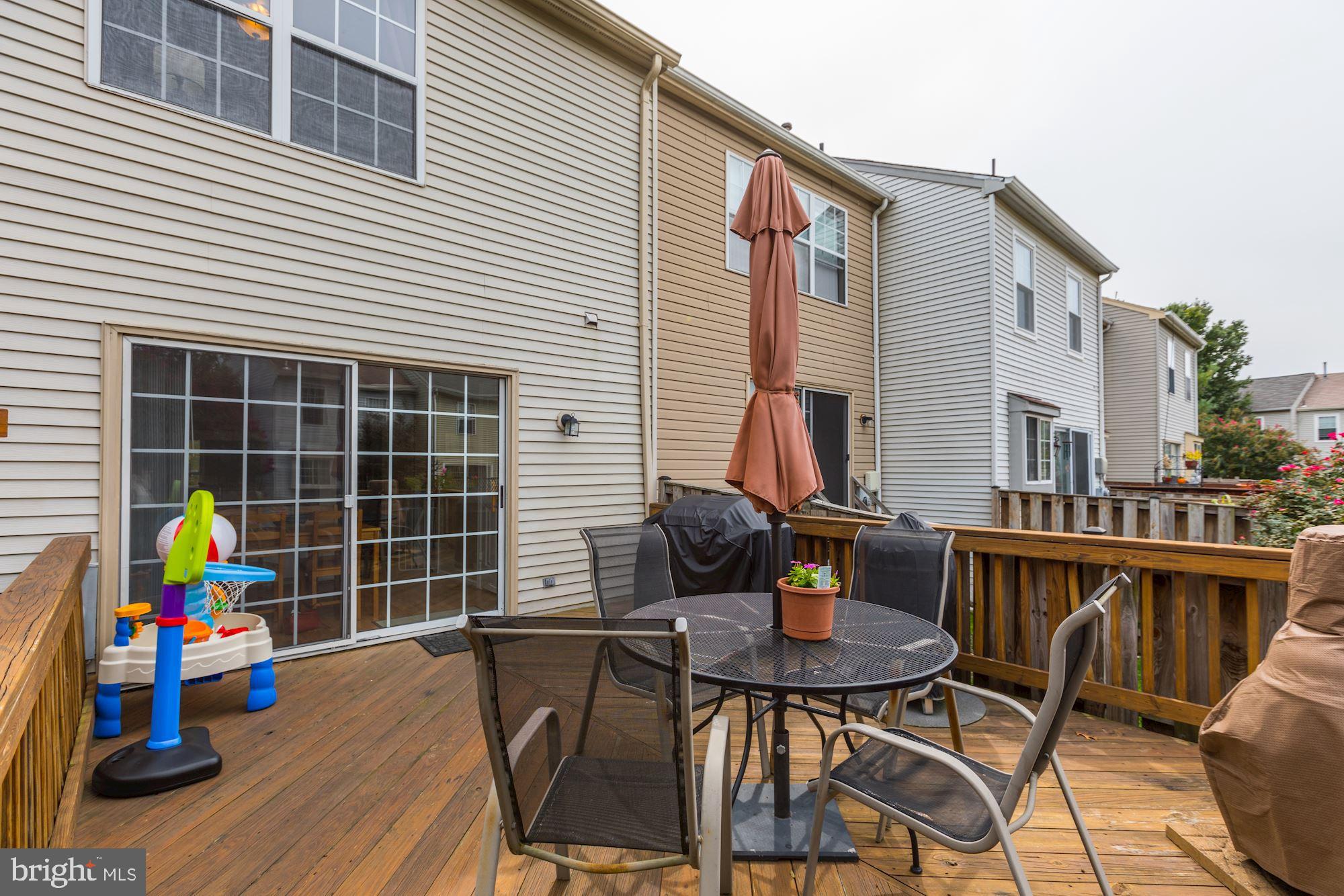 LANDSDOWNE - Residential Lease