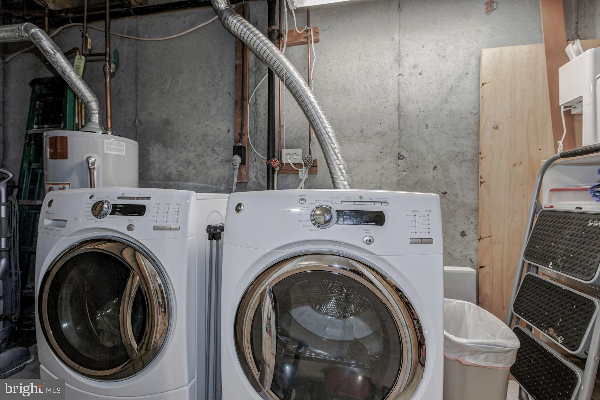 LANDSDOWNE - Residential Lease