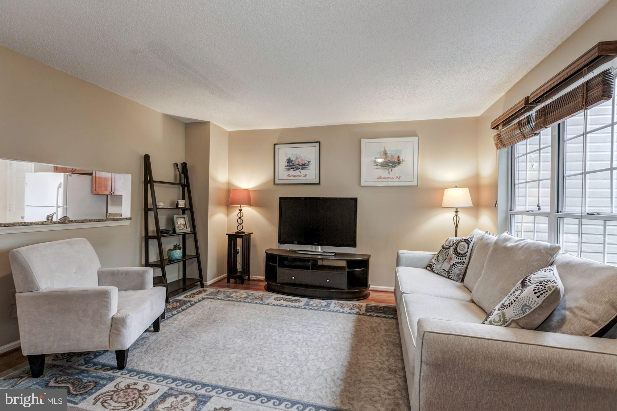 LANDSDOWNE - Residential Lease