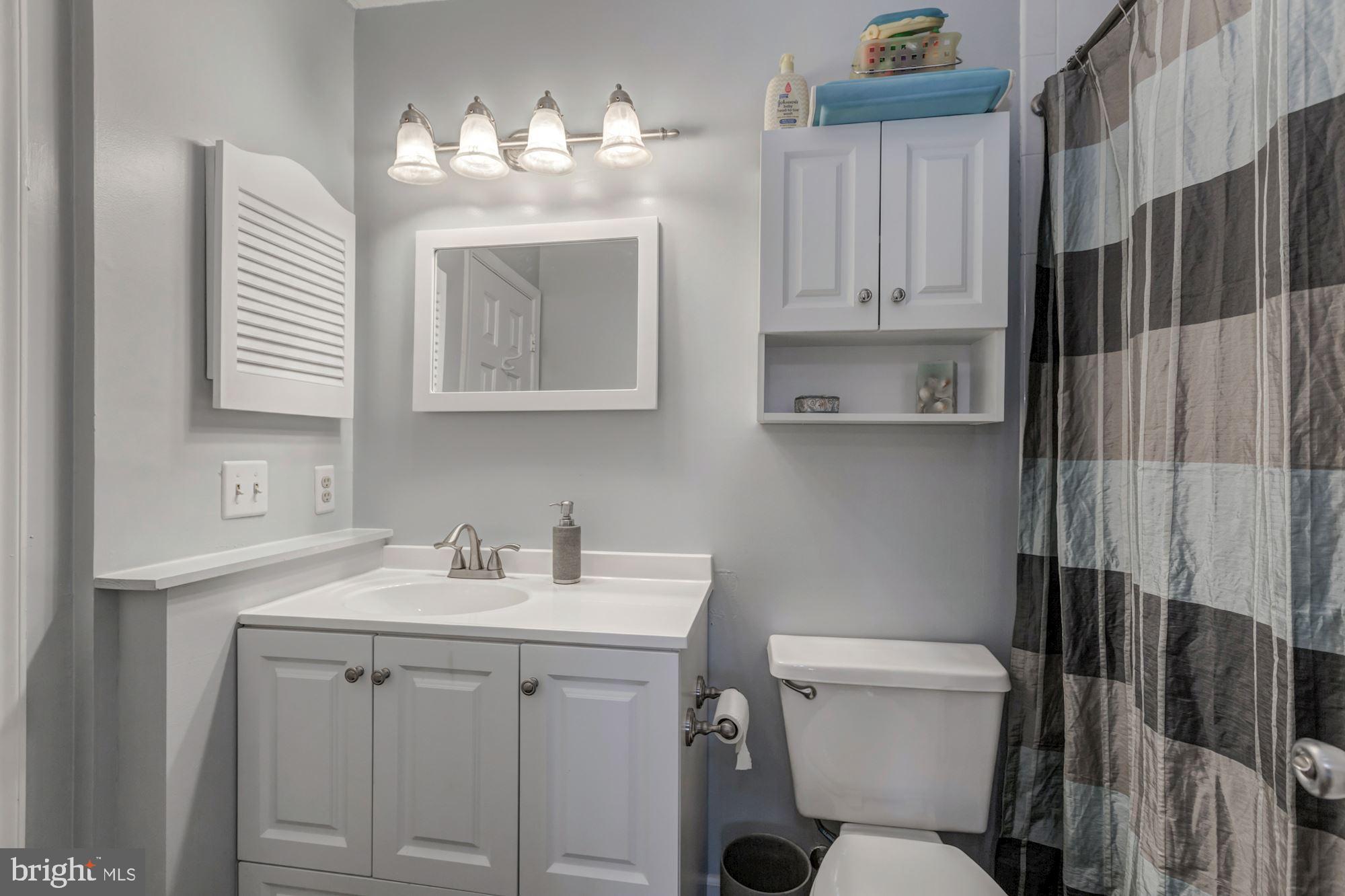 LANDSDOWNE - Residential Lease