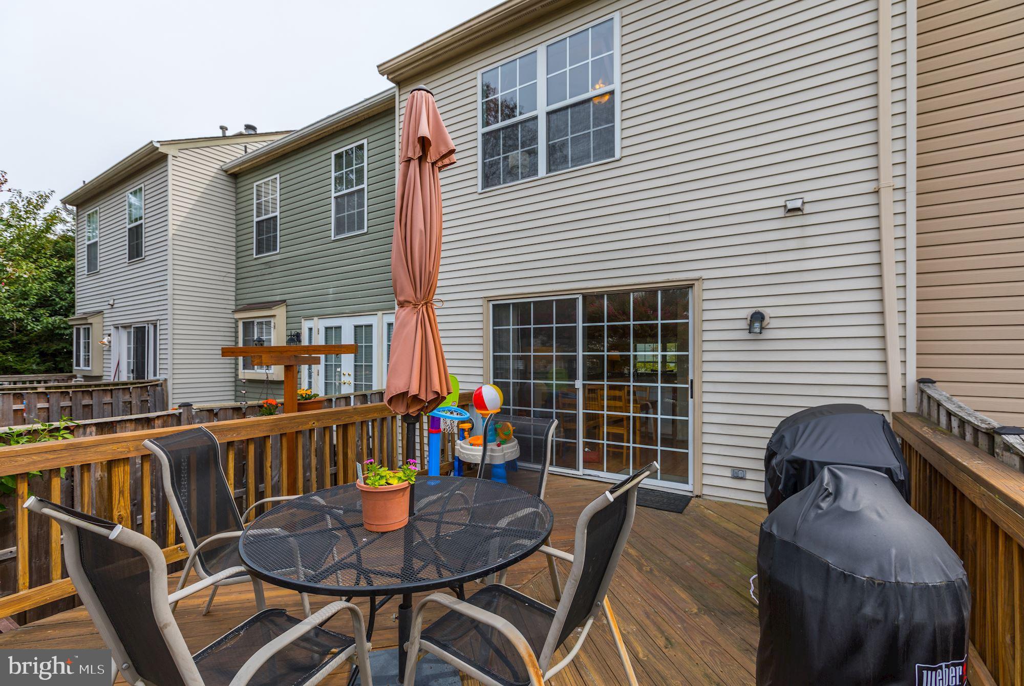 LANDSDOWNE - Residential Lease