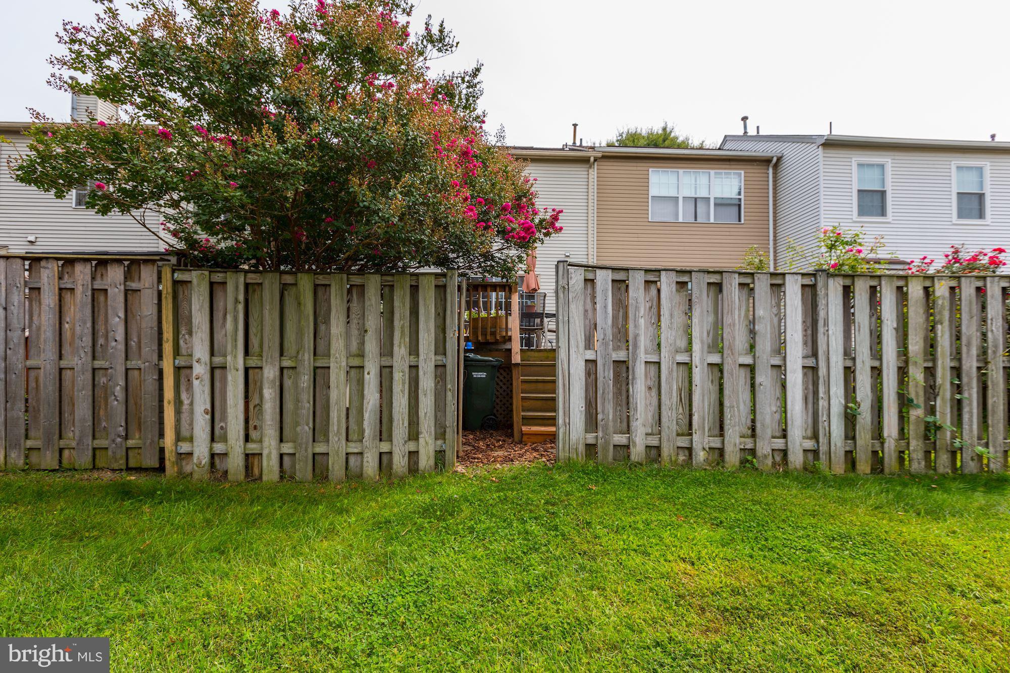 LANDSDOWNE - Residential Lease