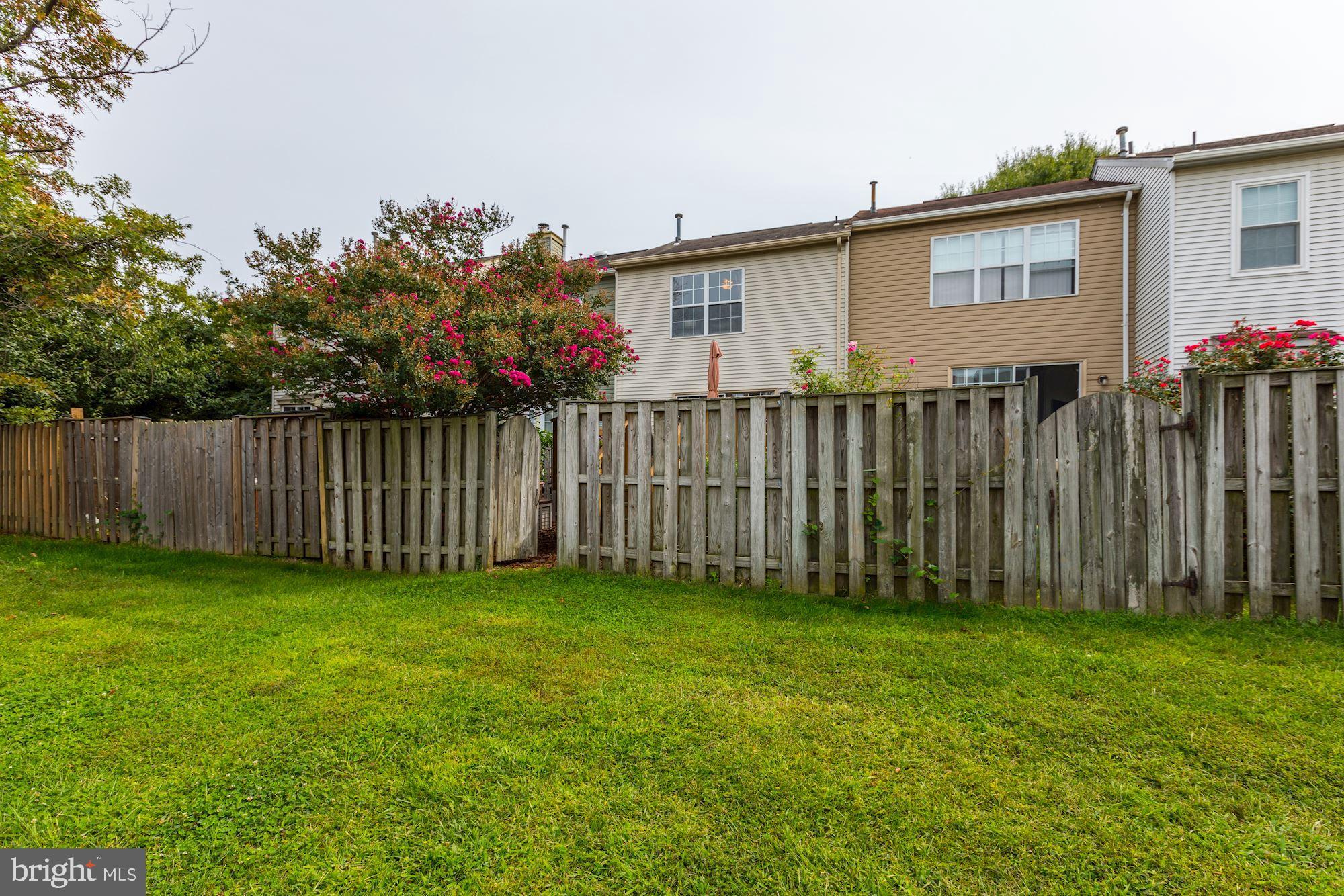 LANDSDOWNE - Residential Lease