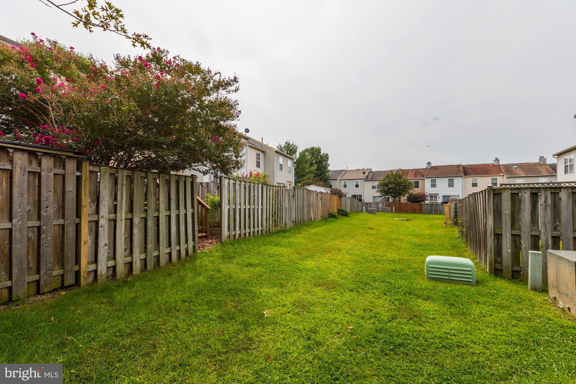 LANDSDOWNE - Residential Lease