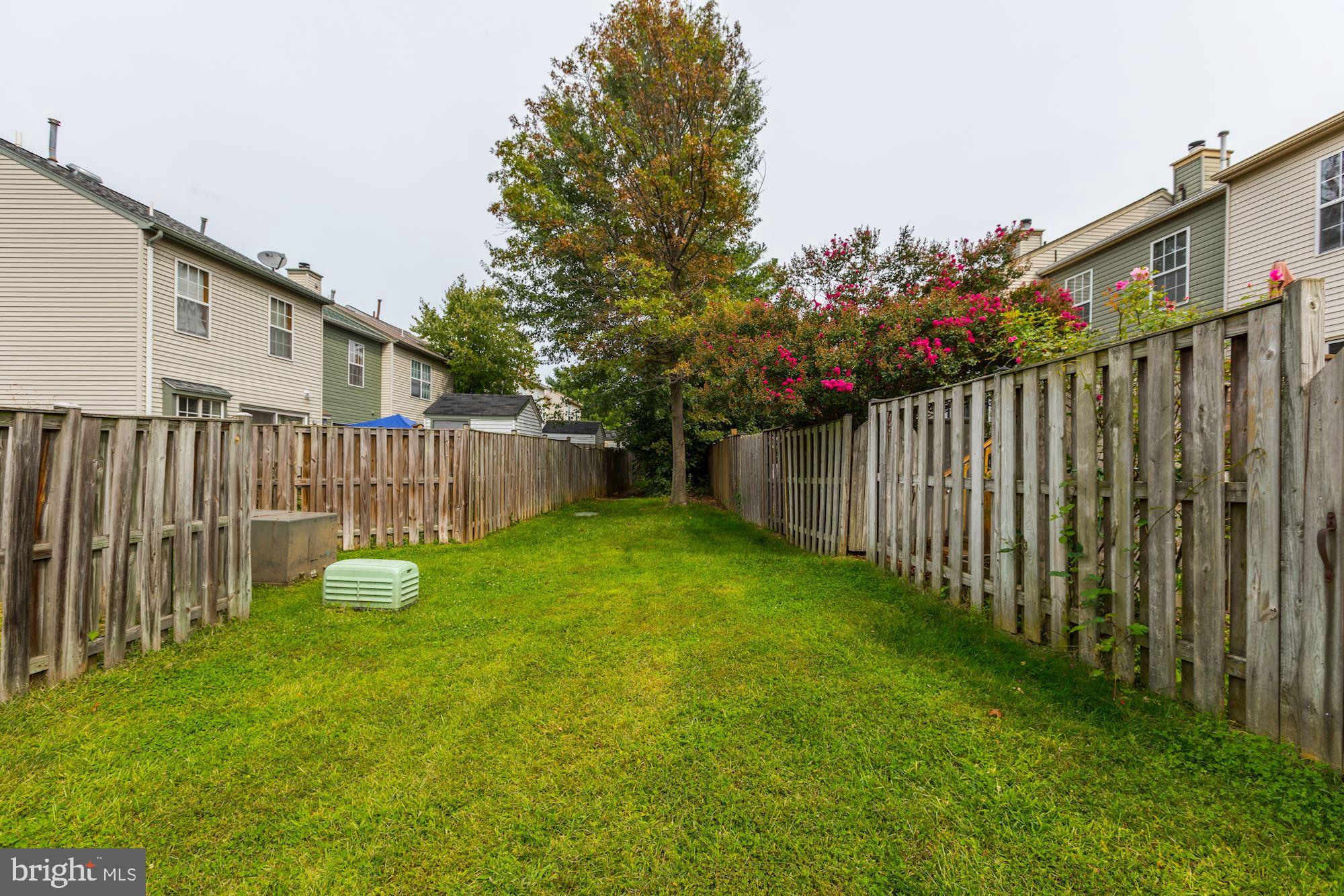 LANDSDOWNE - Residential Lease