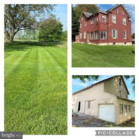 Photo of 140 EASTBROOK RD, SMOKETOWN, PA 17576 (MLS # PALA2026912)