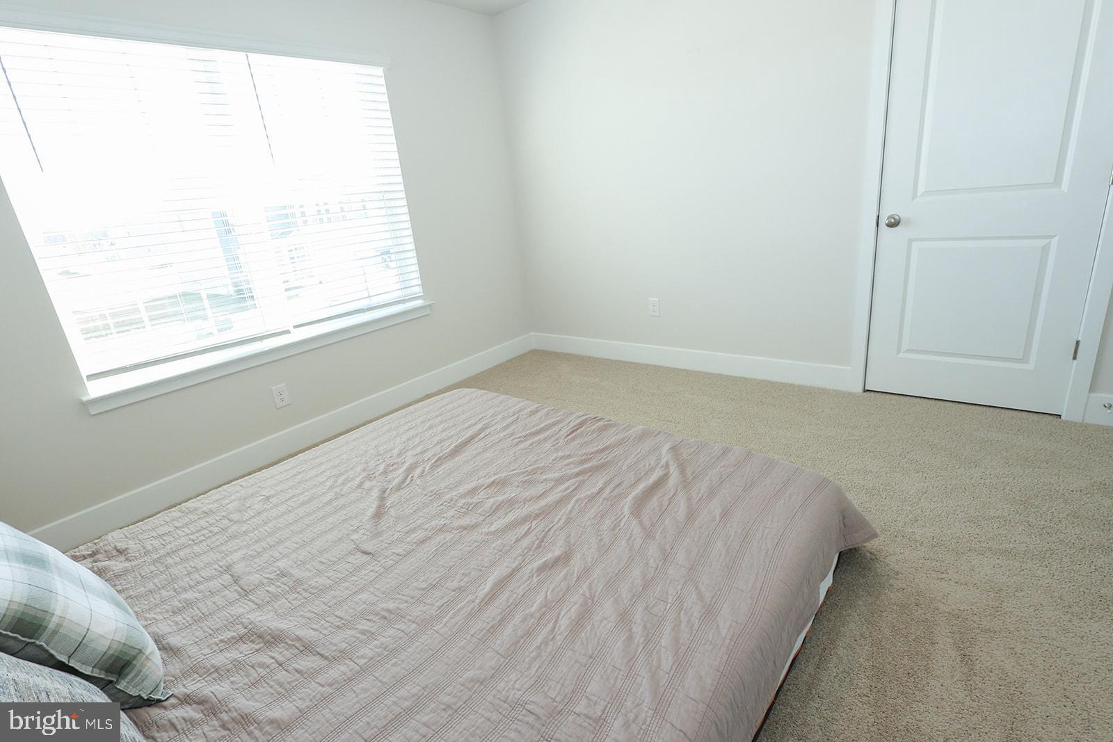 PEMBROOKE - Residential