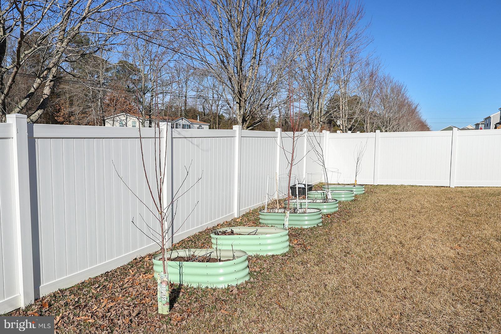 PEMBROOKE - Residential