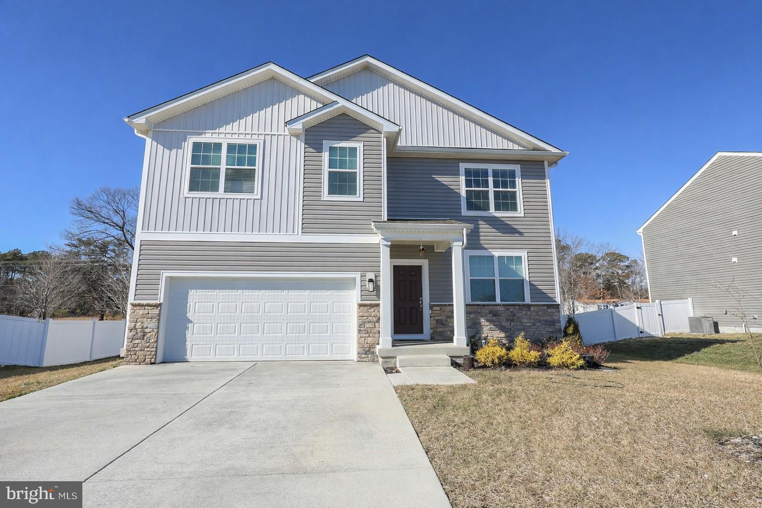 PEMBROOKE - Residential