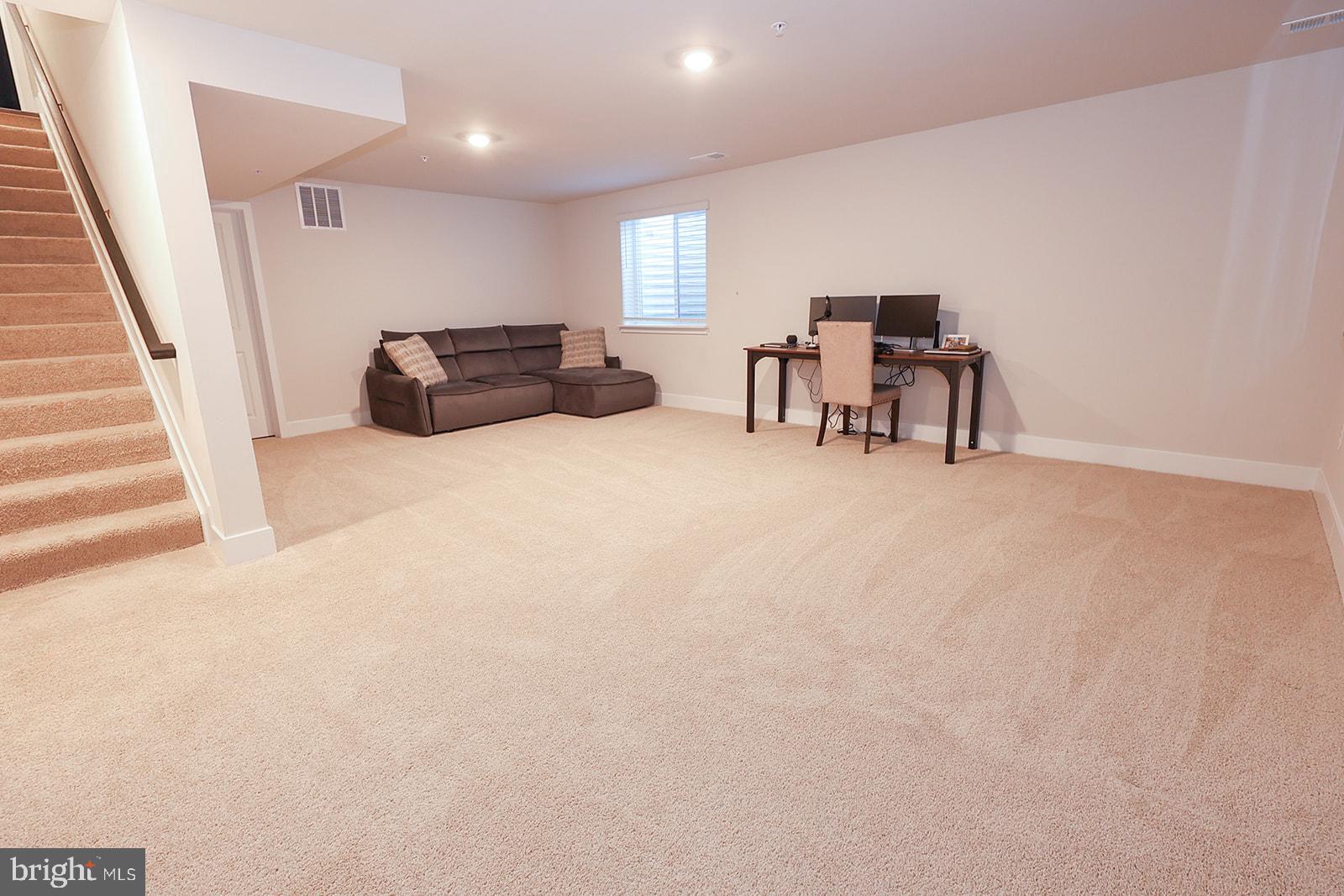 PEMBROOKE - Residential