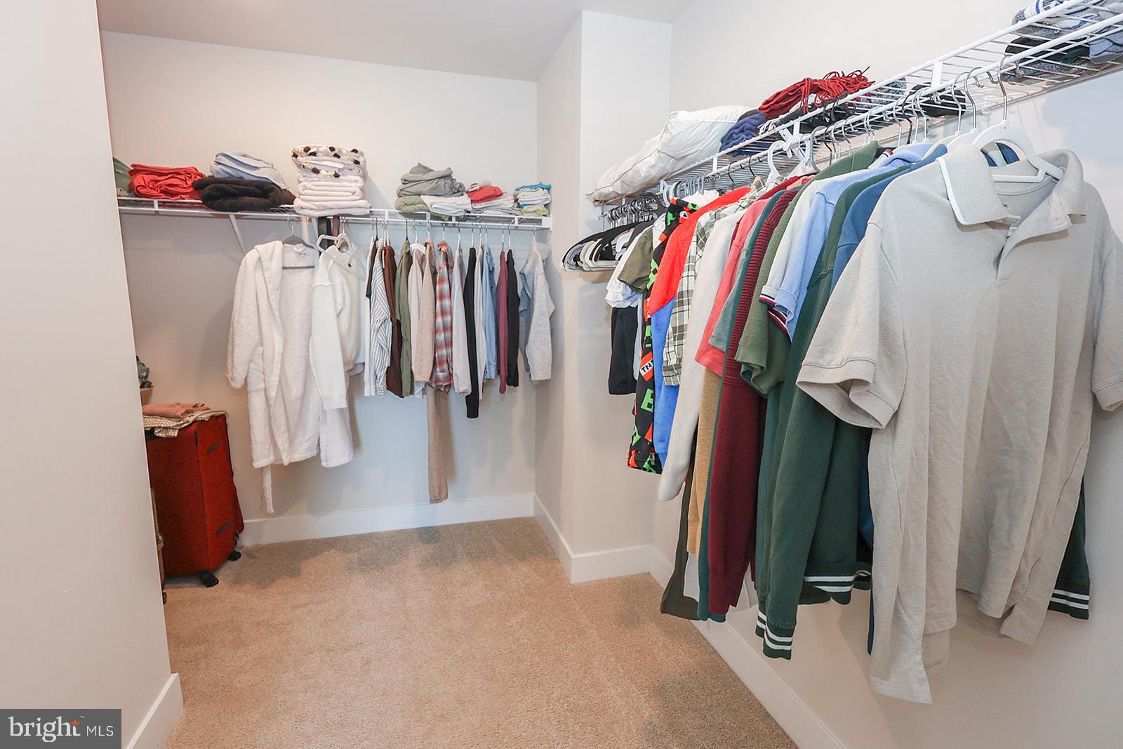 PEMBROOKE - Residential