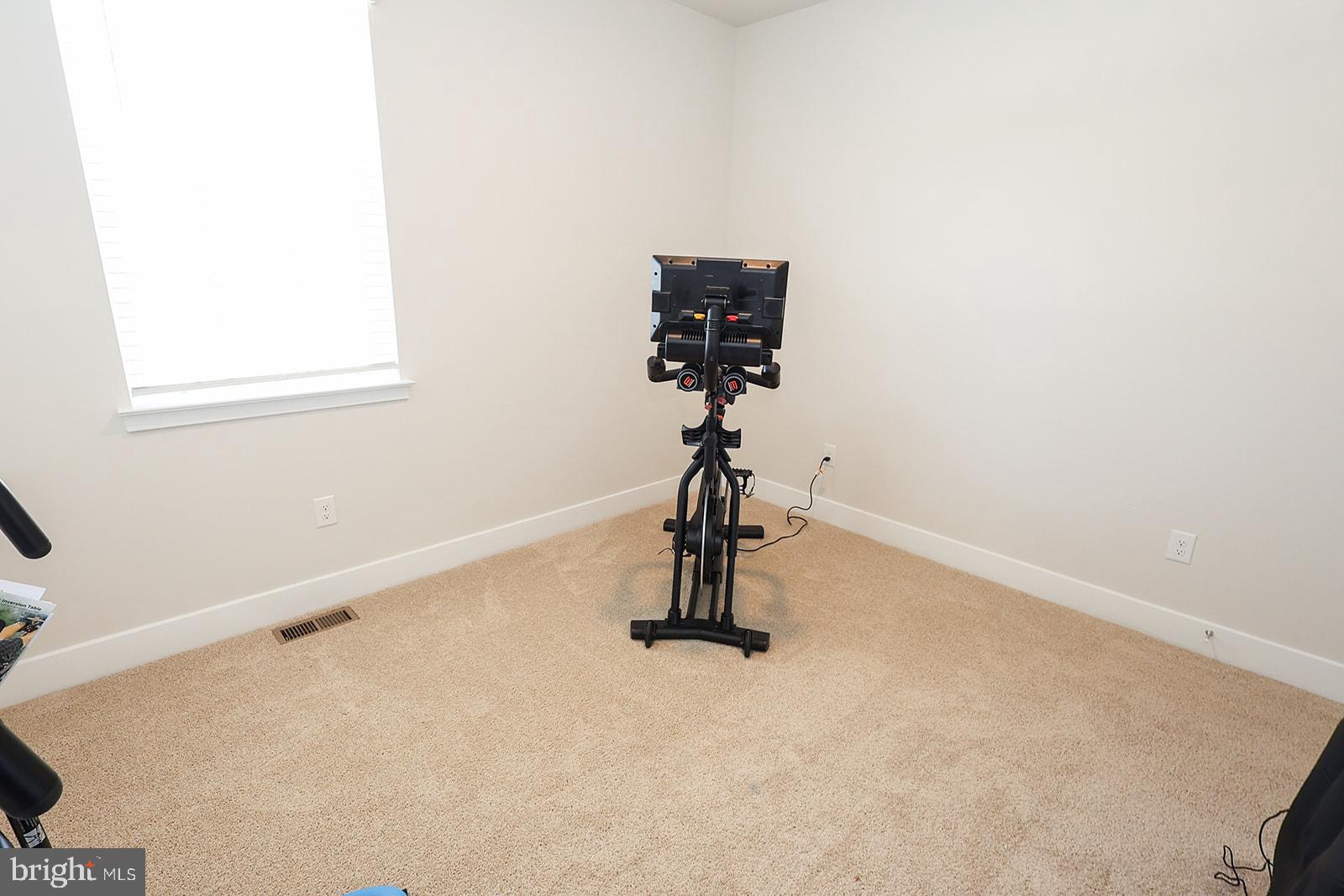 PEMBROOKE - Residential