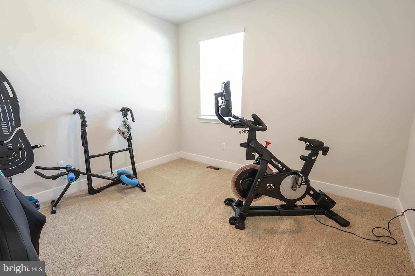 PEMBROOKE - Residential